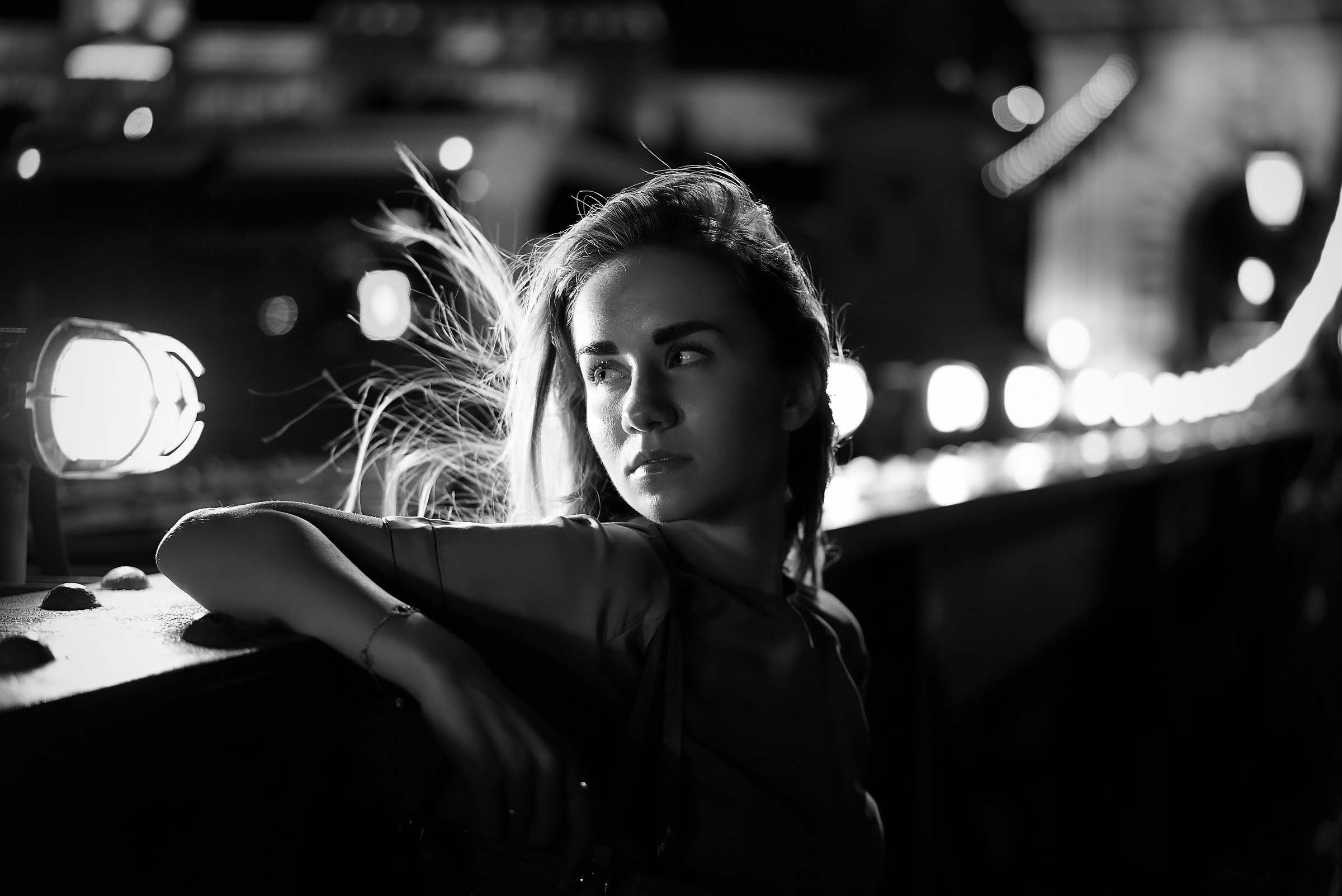 La pioggia di notte sta venendo