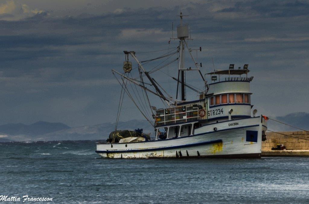 Peschereccio a riposo