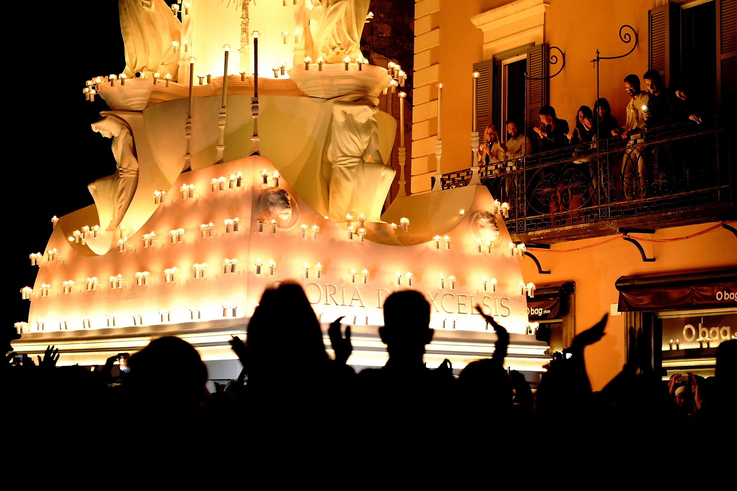 Trasporto macchina di S. Rosa