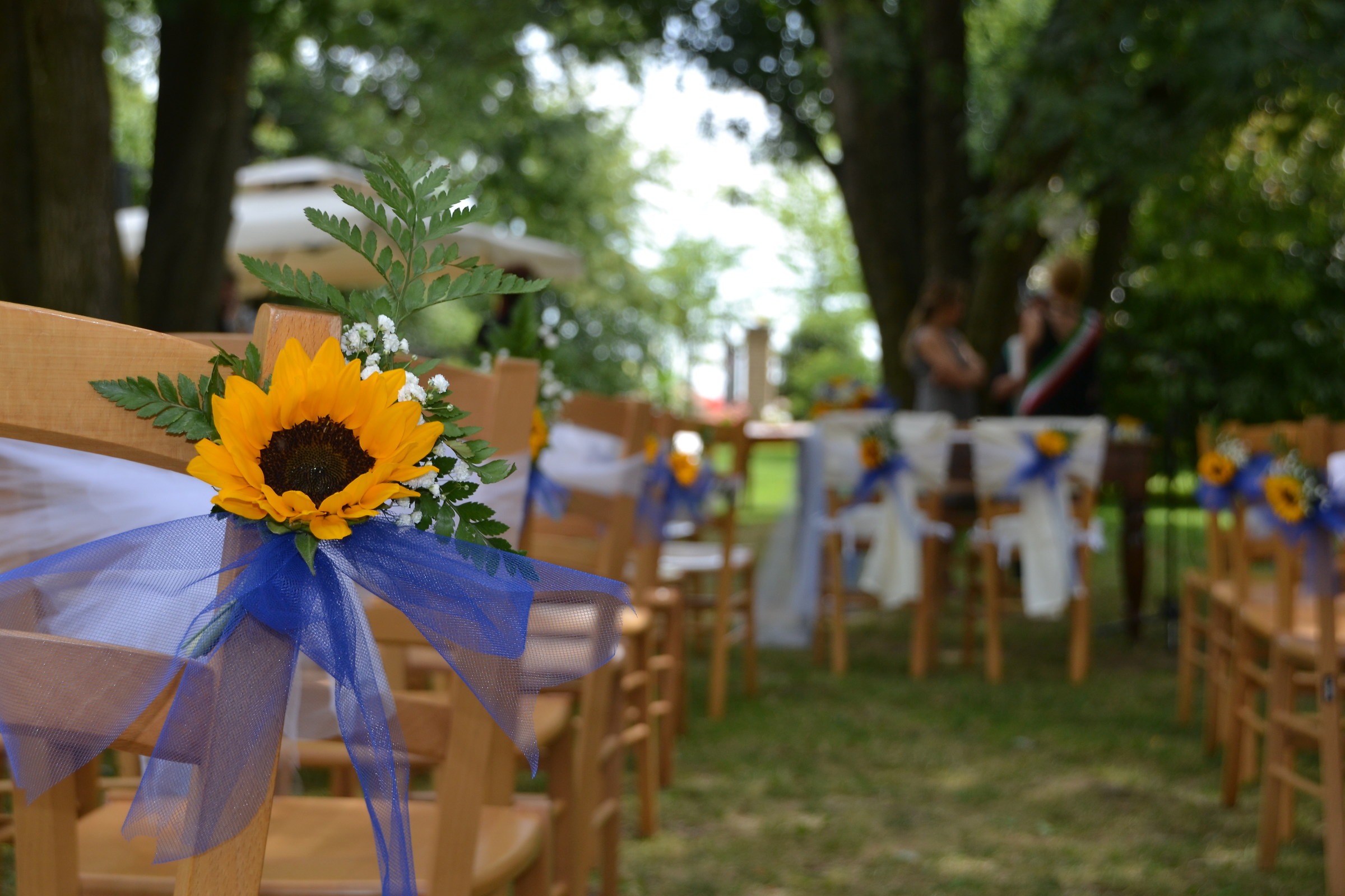 But the bride and groom???