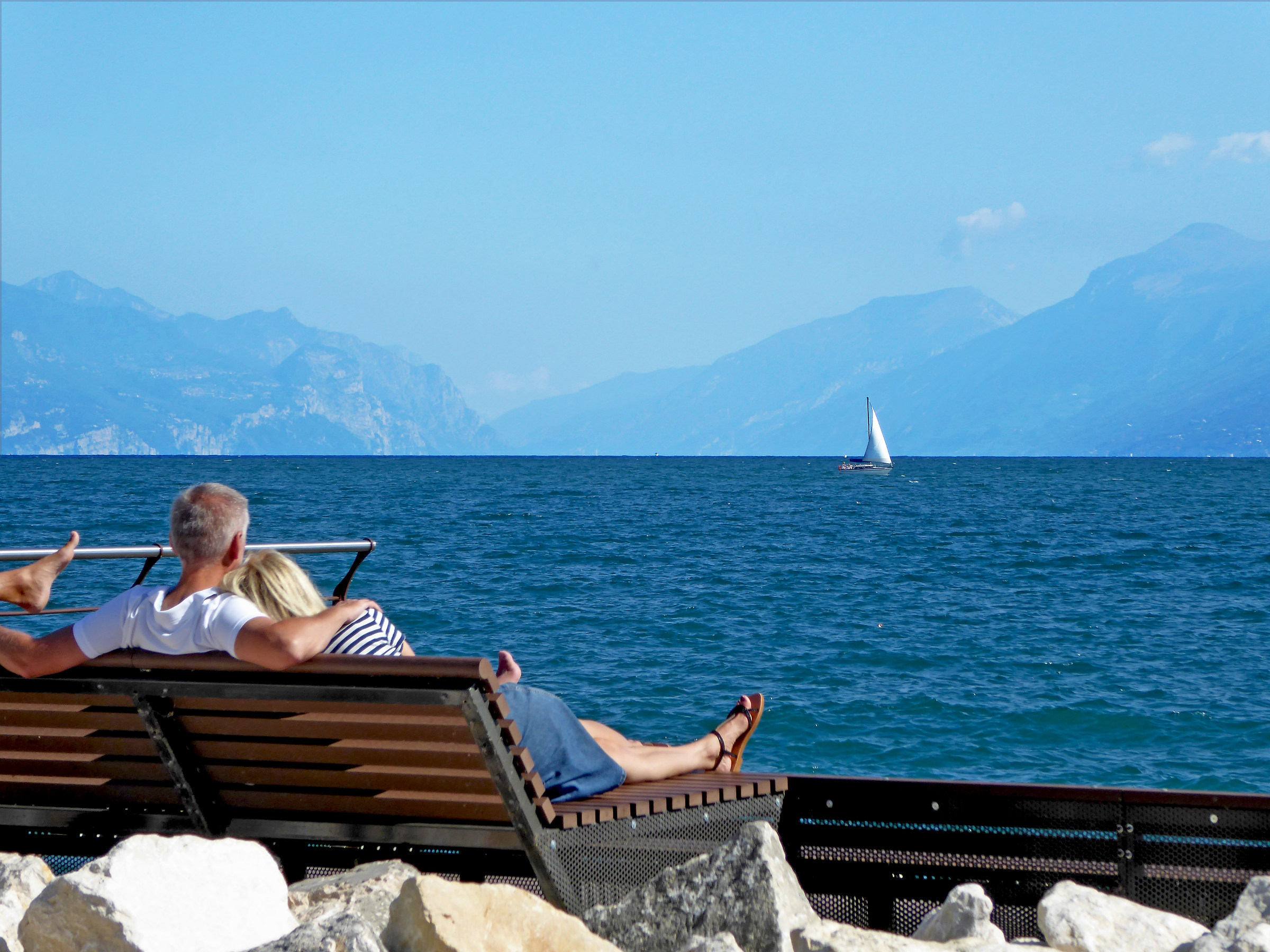 A third and disrespectful wheel