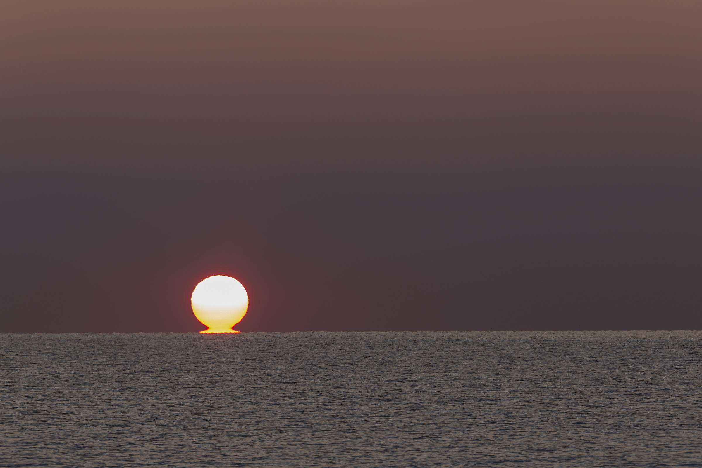 Il bacio al mare del Sole