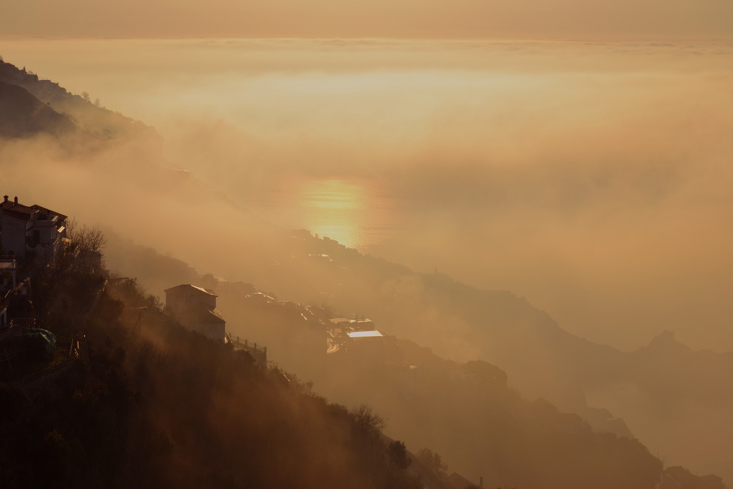 alba nella costiera amalfitana