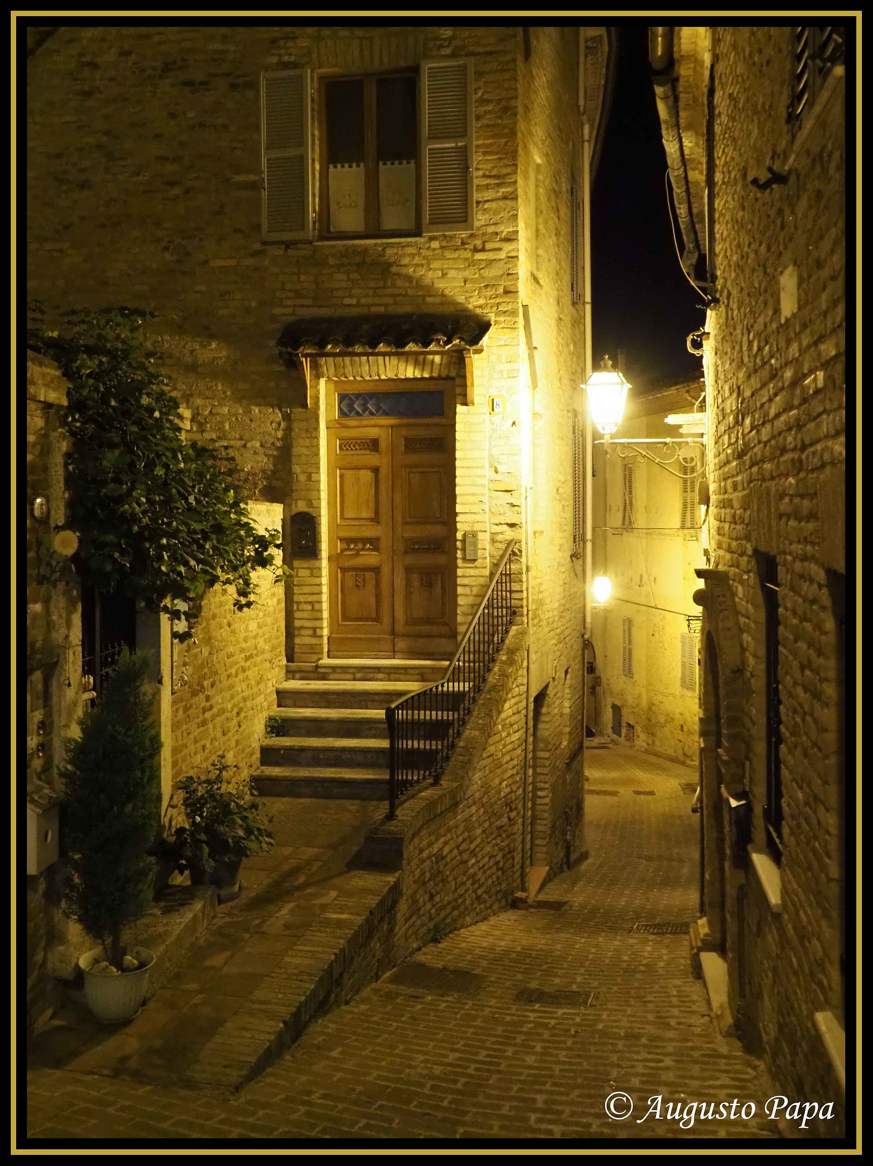 Offida at night, soul silent and impalpable