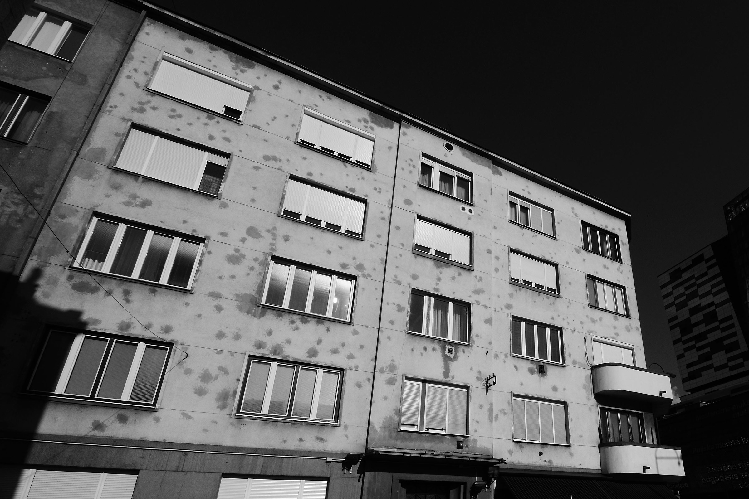 You can rattopar the walls not the hearts