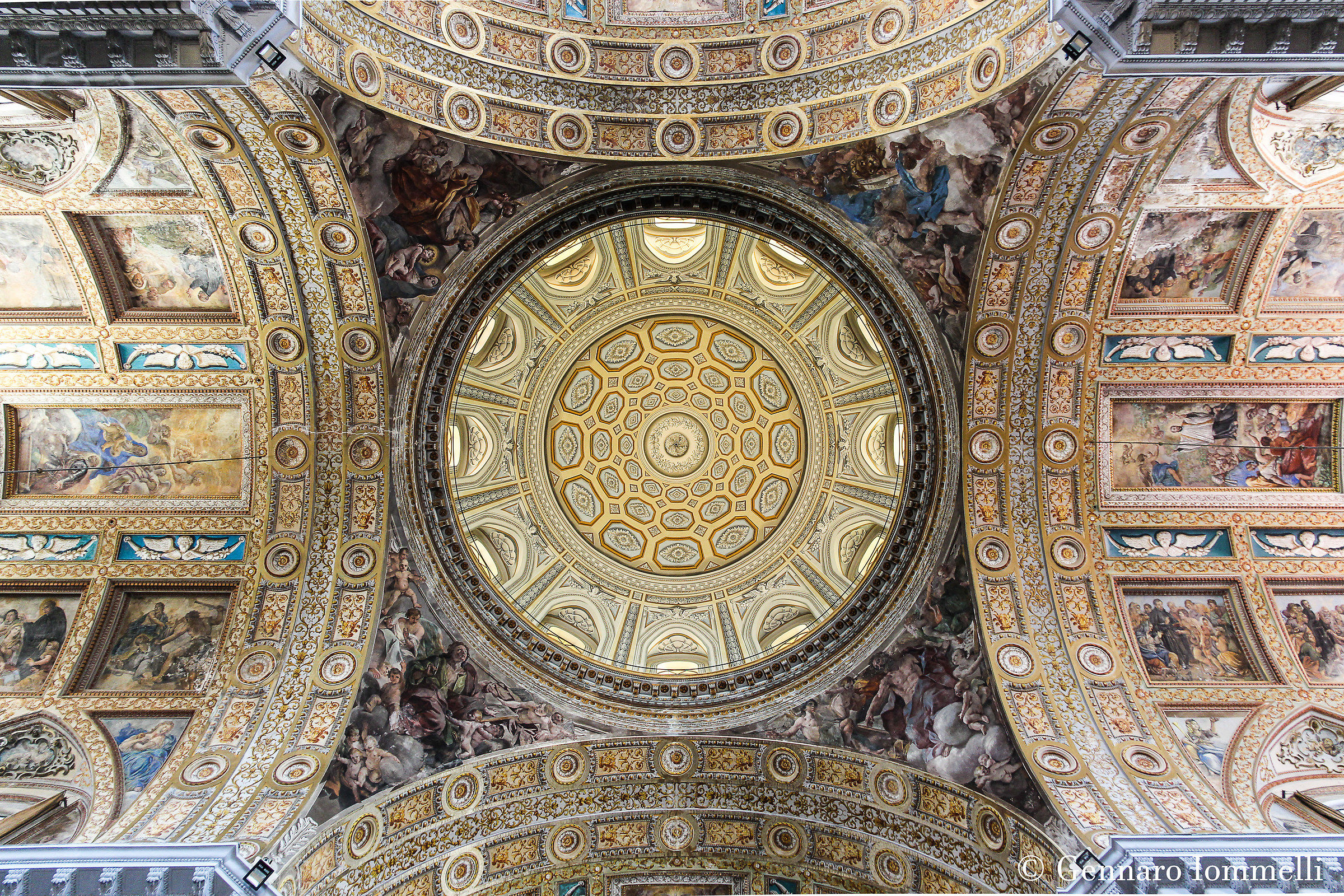 Church of the new Jesus-Naples