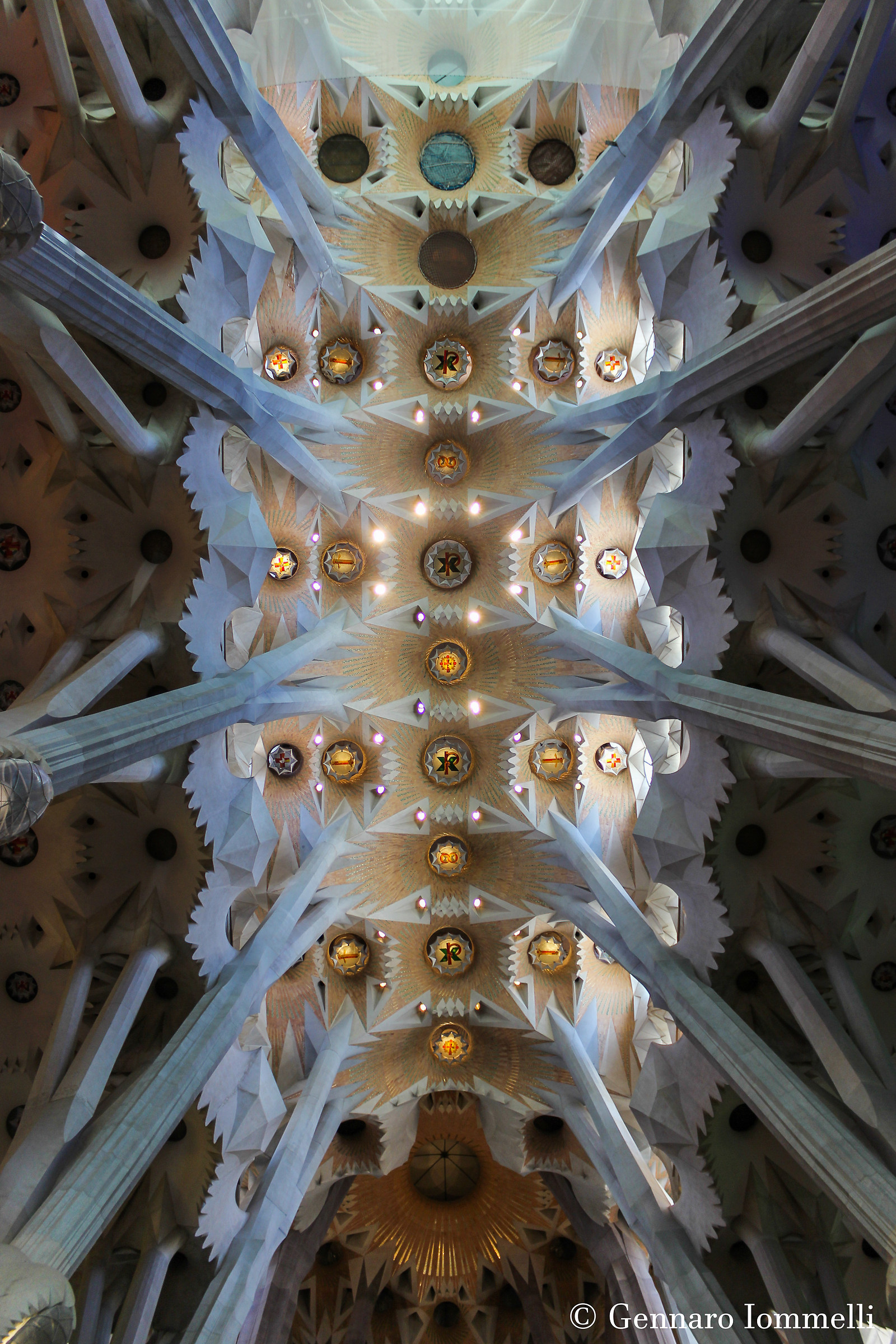 Quel gran genio di Gaudí...