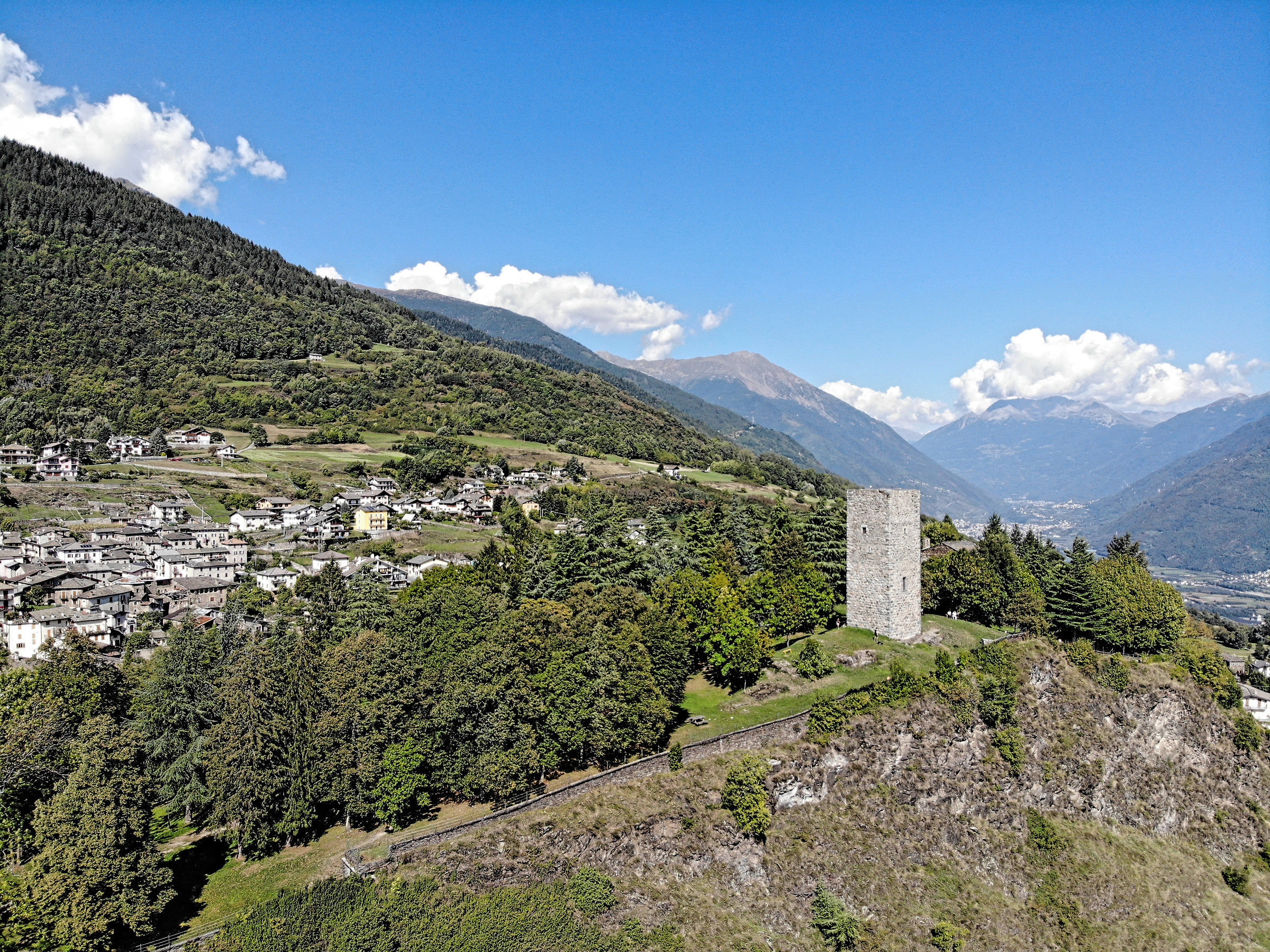 La Torre 'de li beli miri' di Teglio