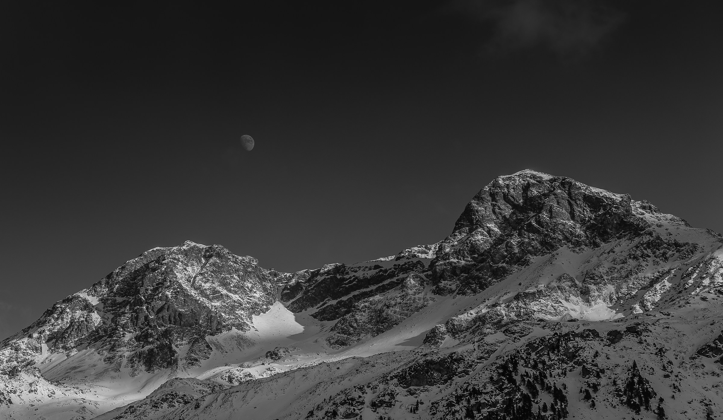 Grandi luci sulle alpi