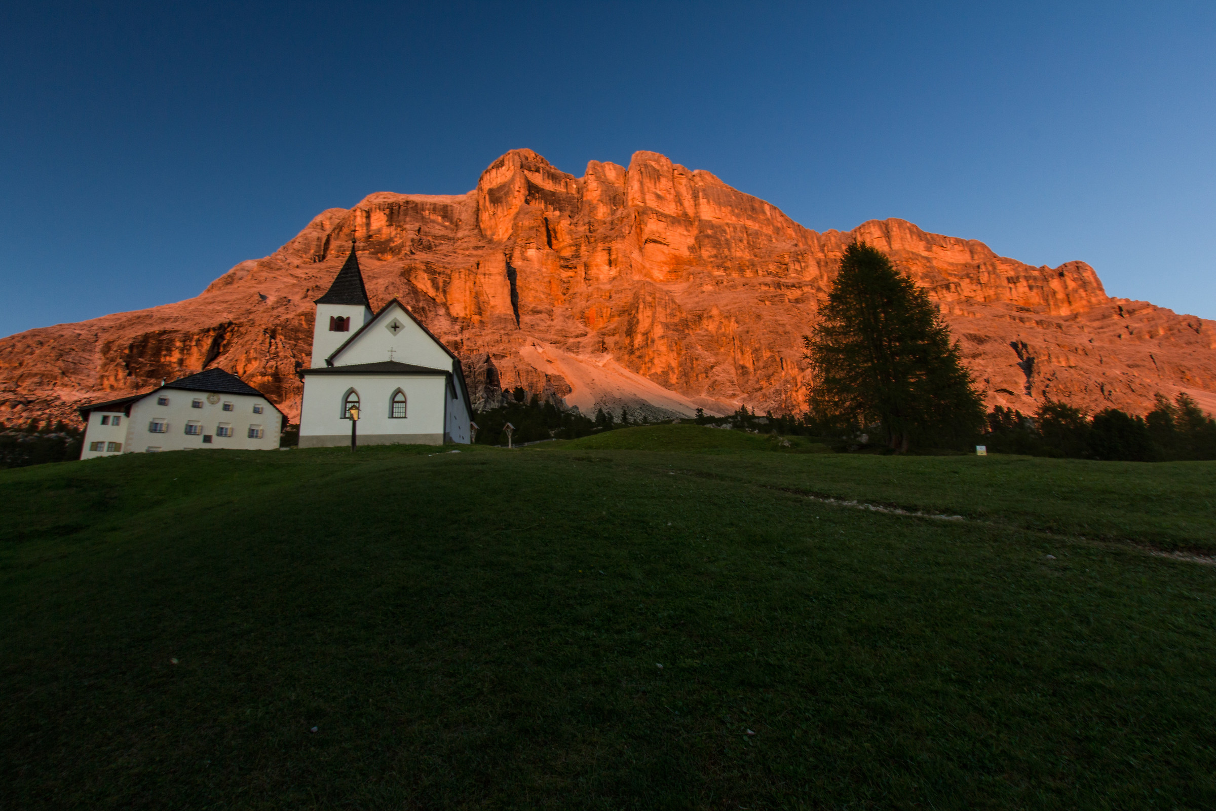 Enrosadira on the Sasso di Santa Croce