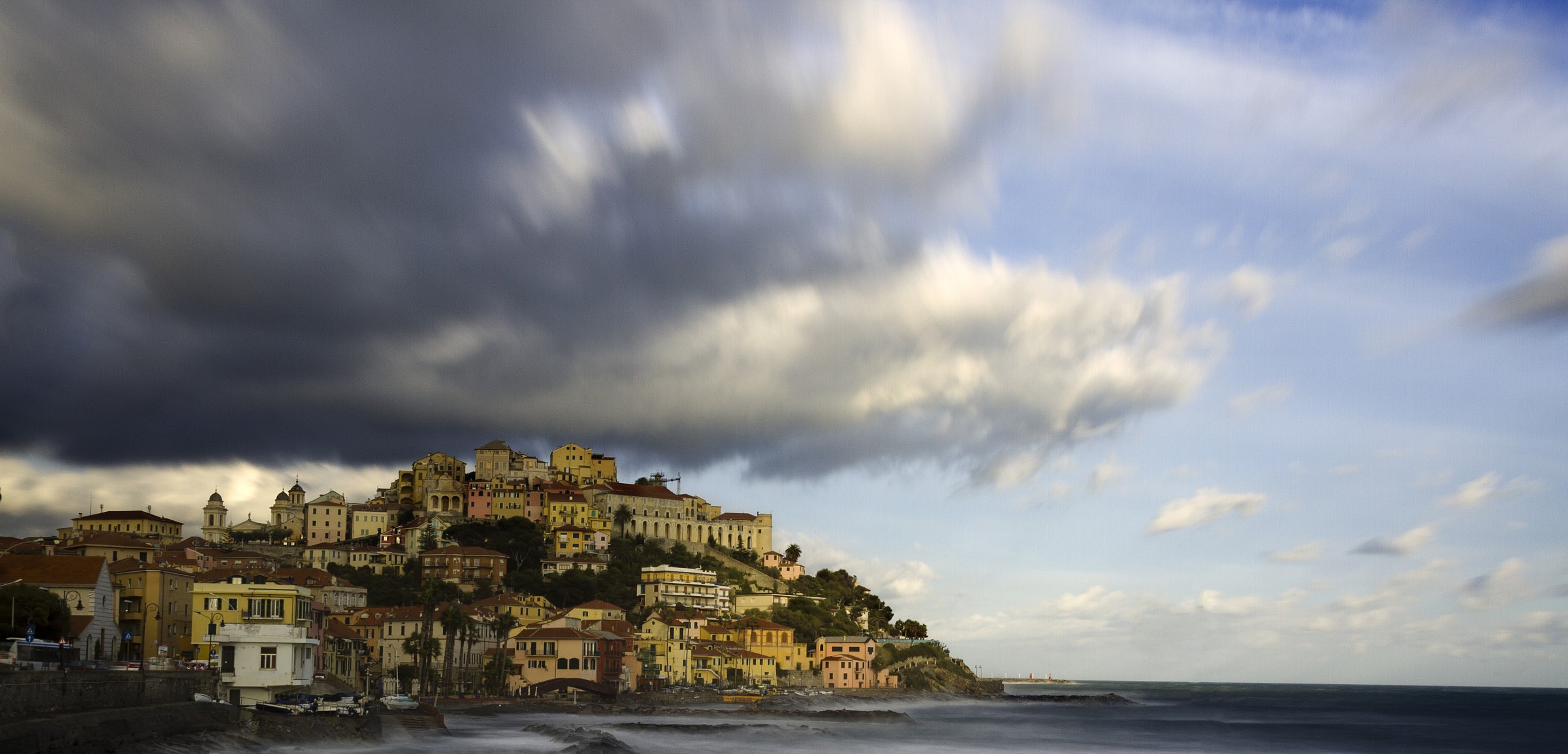 PortoMaurizio nella tempesta