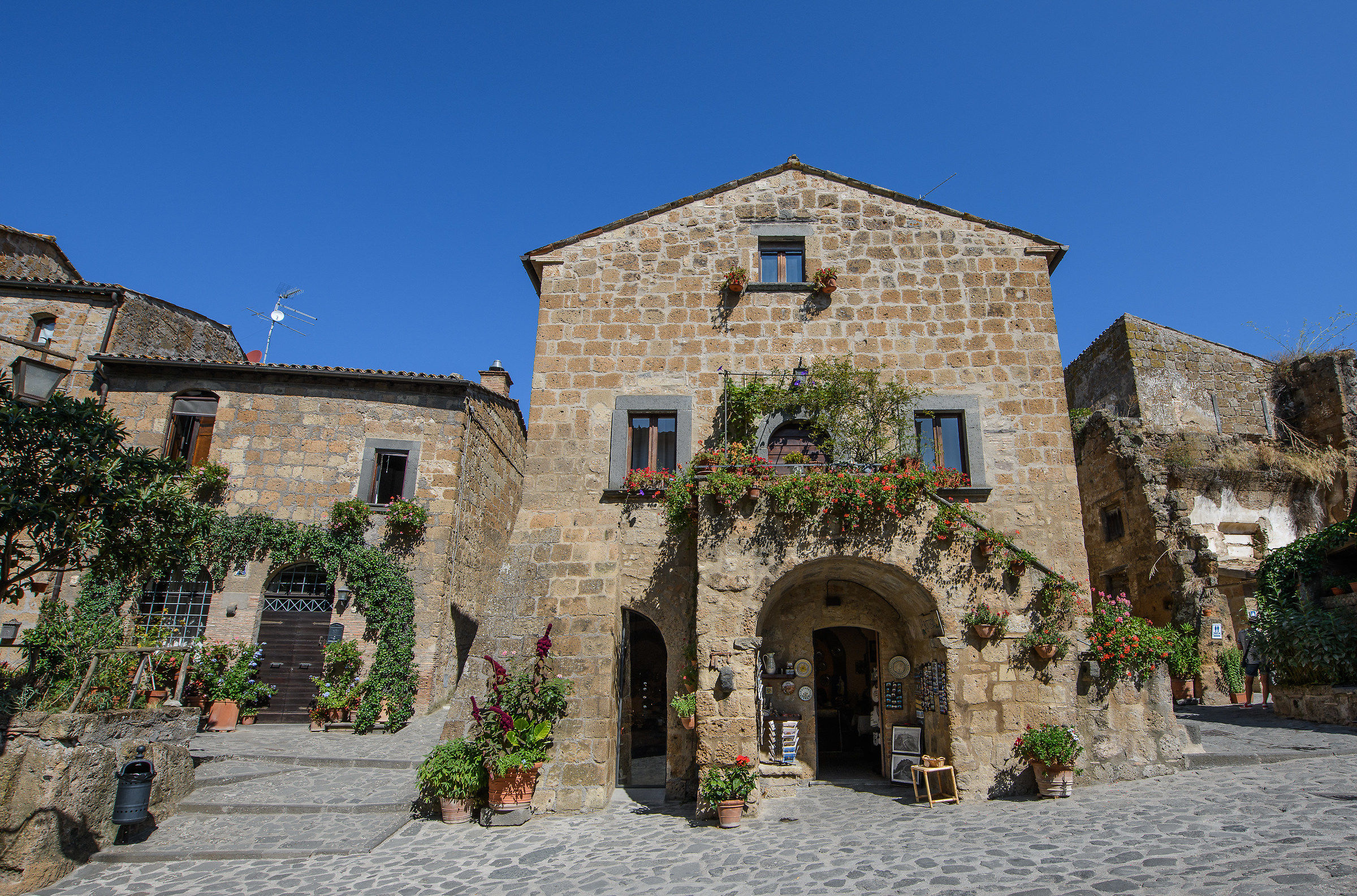 Architecture of the village of Civita di Bagnoregio