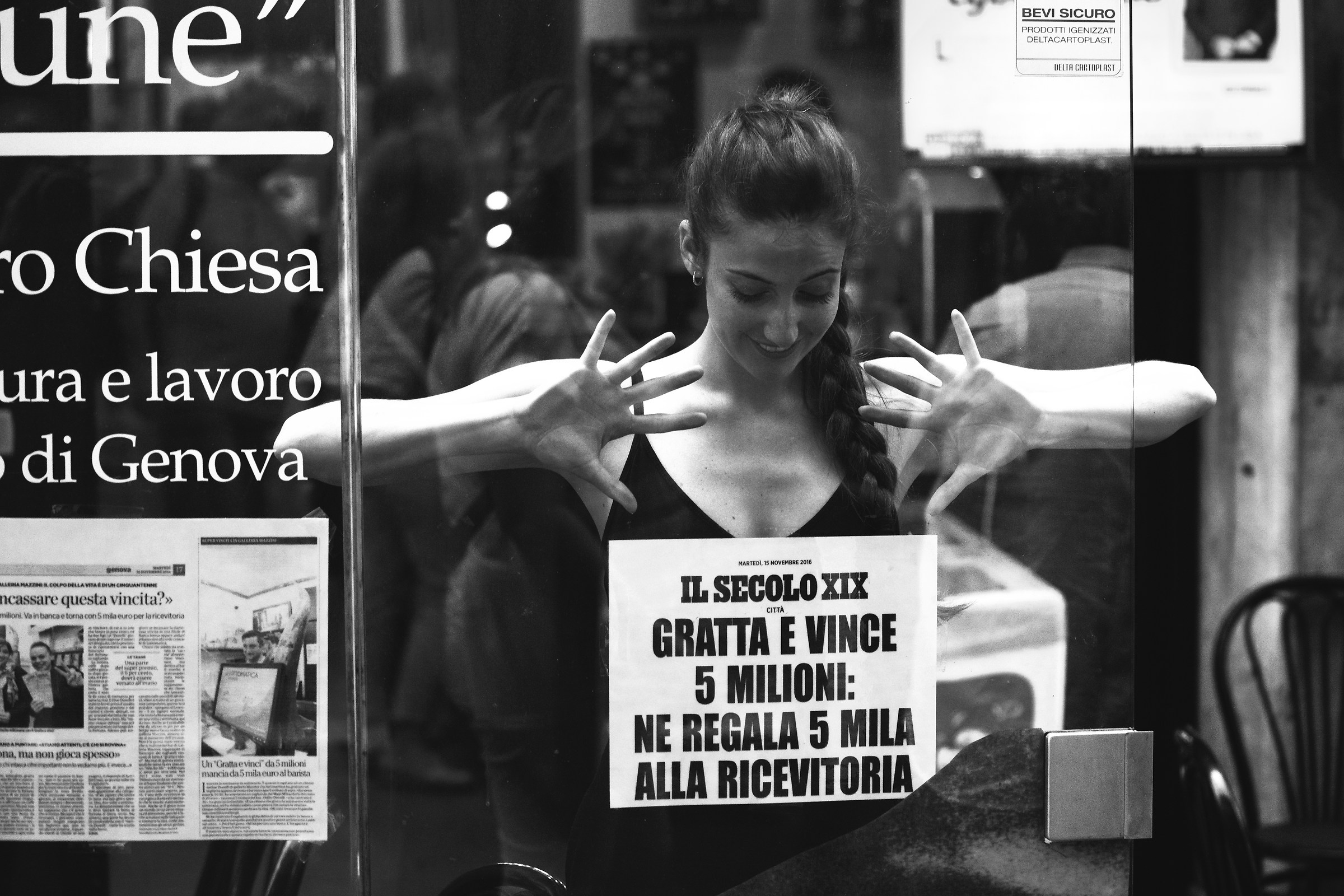 Carola and the Scratchcard