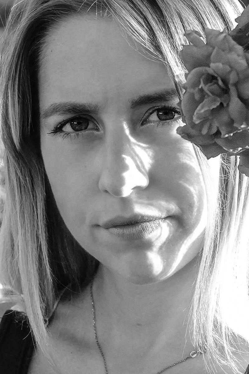 Elisa and Le Rose BW