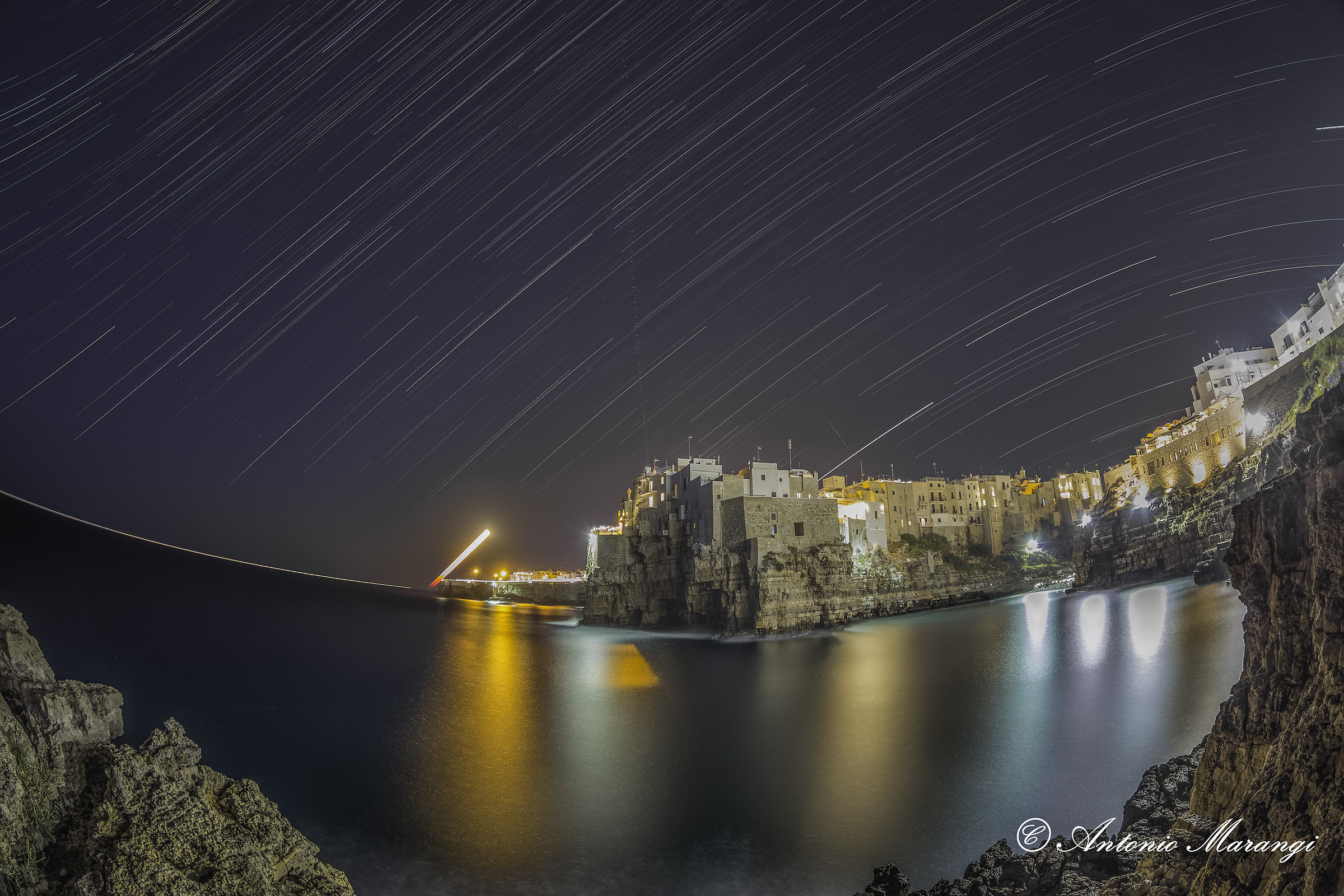 Moonstartrail up Polignano