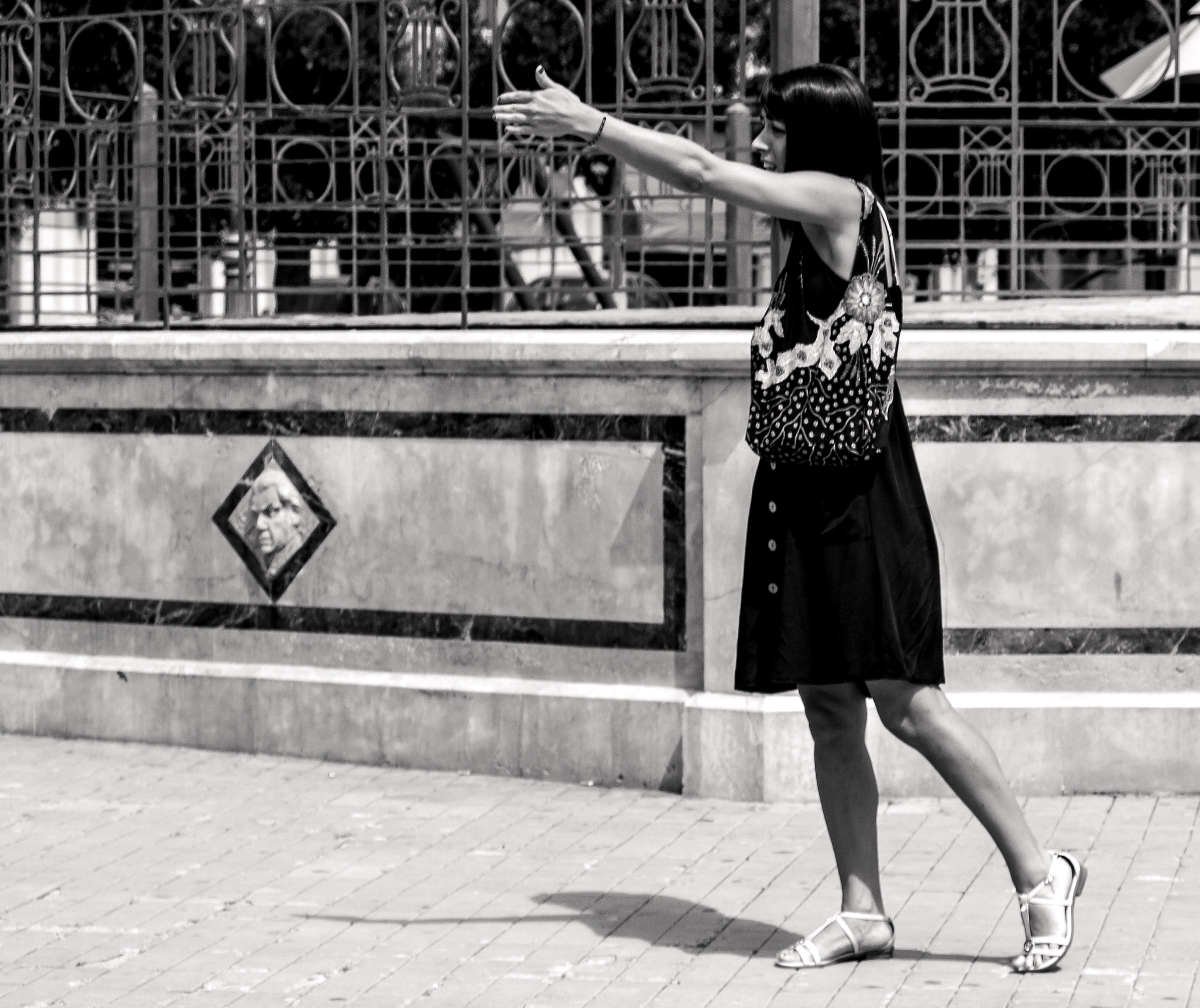 Per di là....non può sbagliare