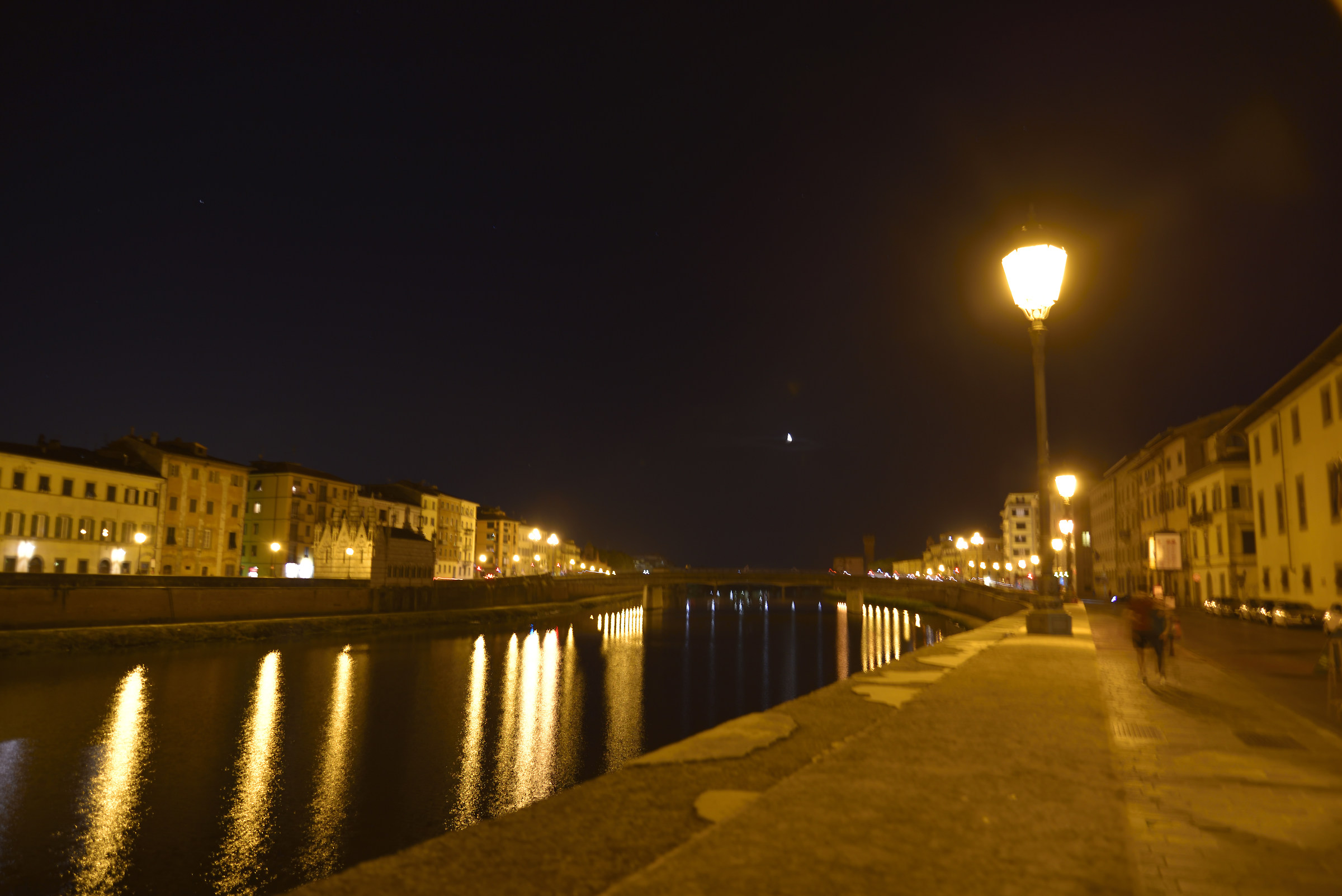Pisa di notte