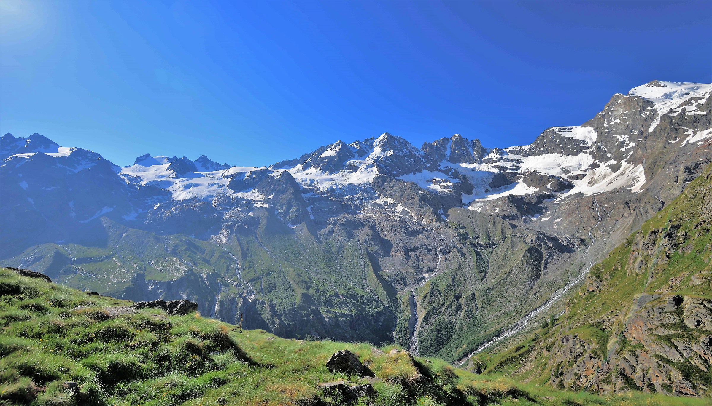 From the cottages of Herbetet