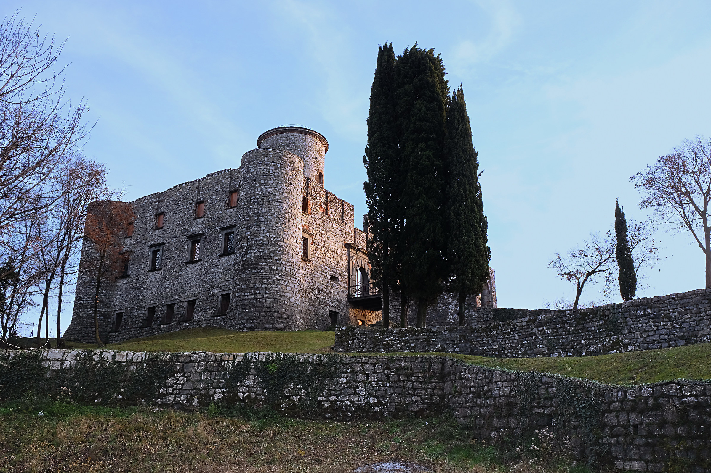 Castello Oldofredi (Monte Isola)