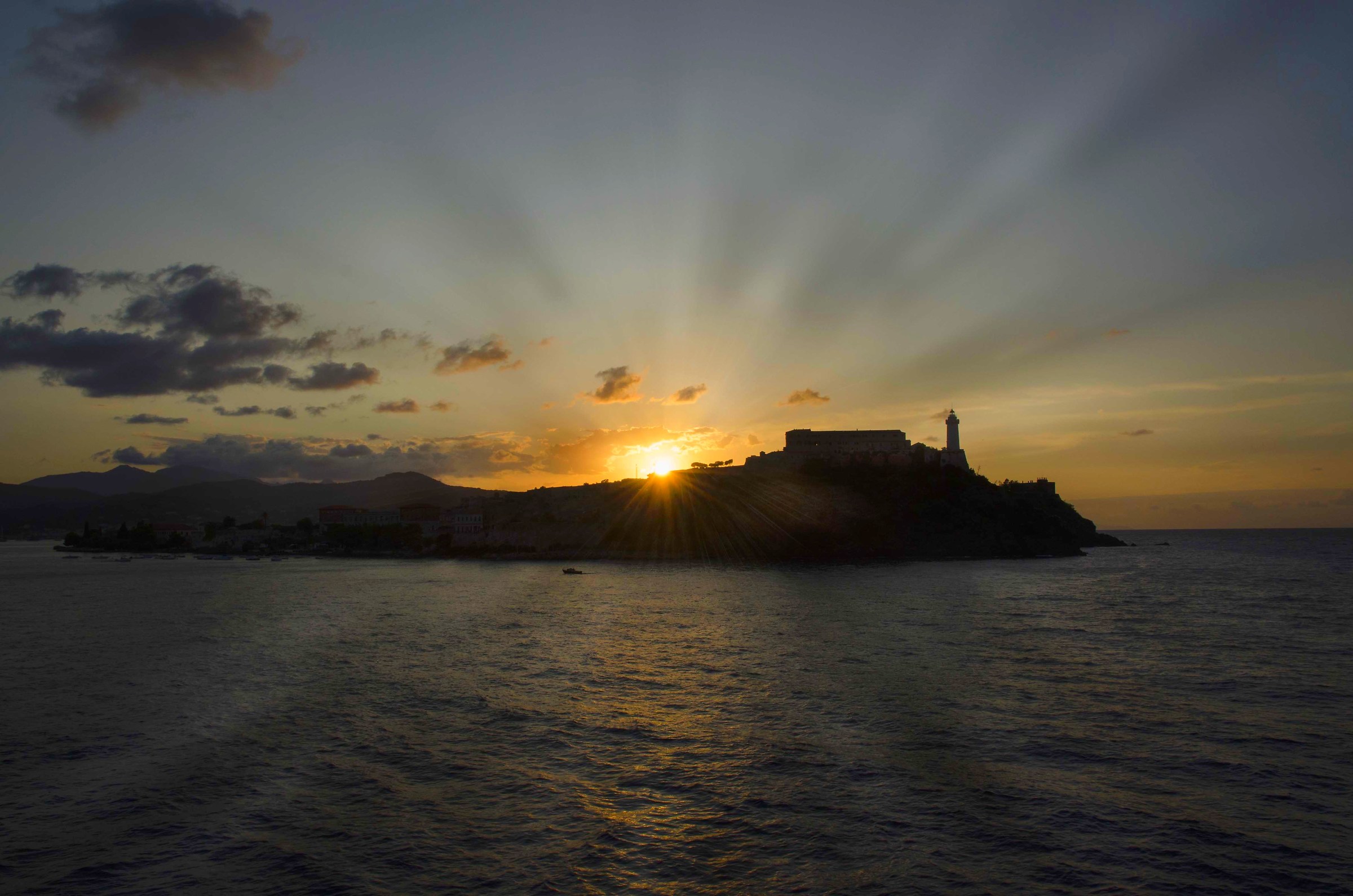 Portoferraio al tramonto