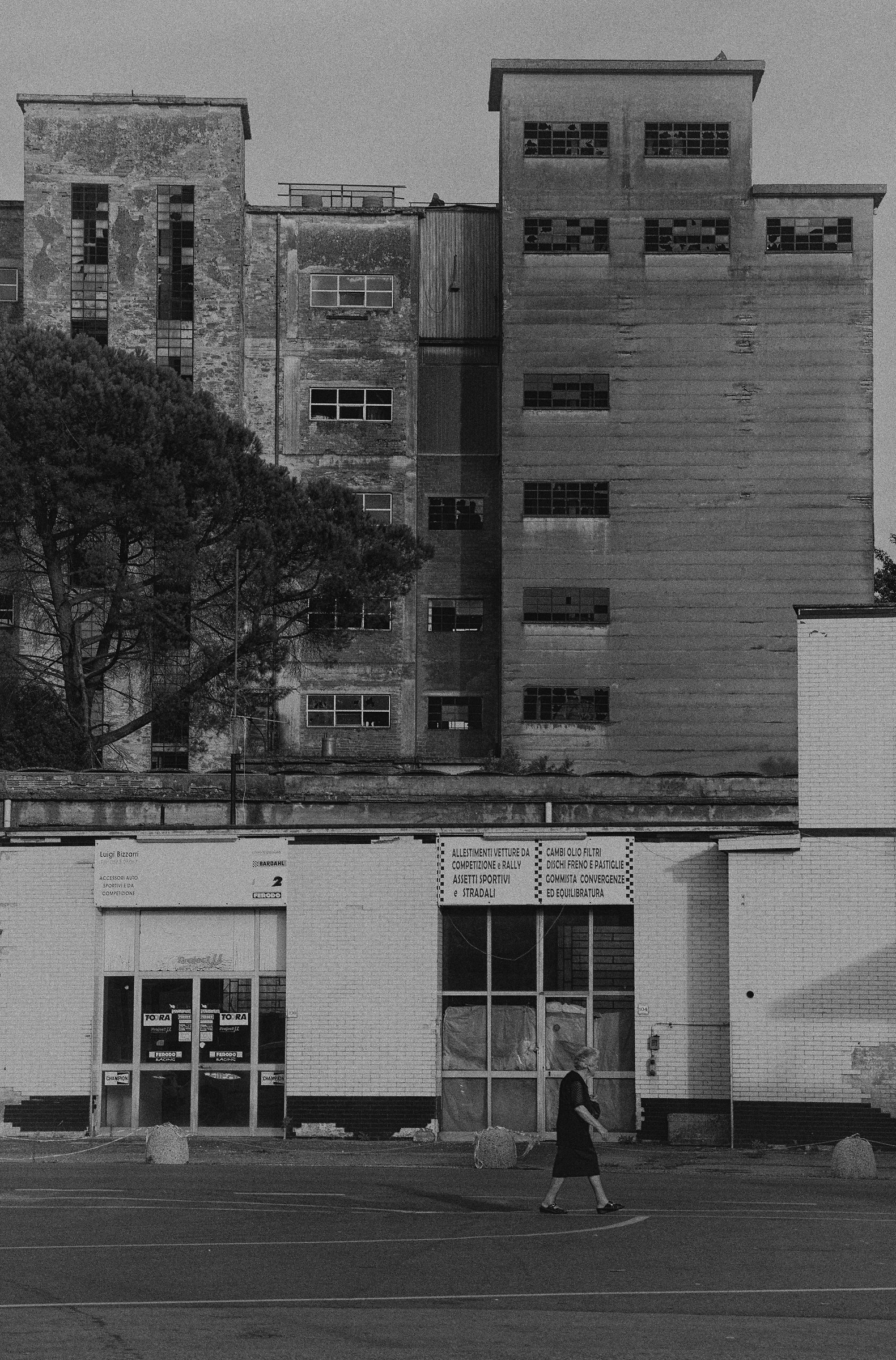 Dead Heart in A dead World...