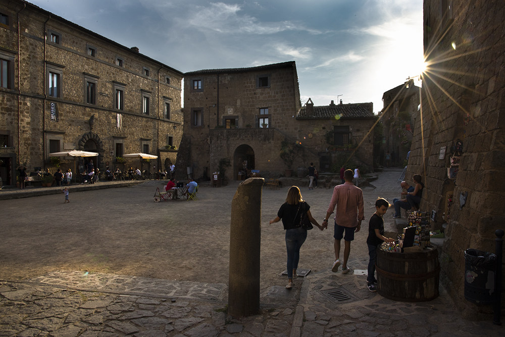La piazza di Civita