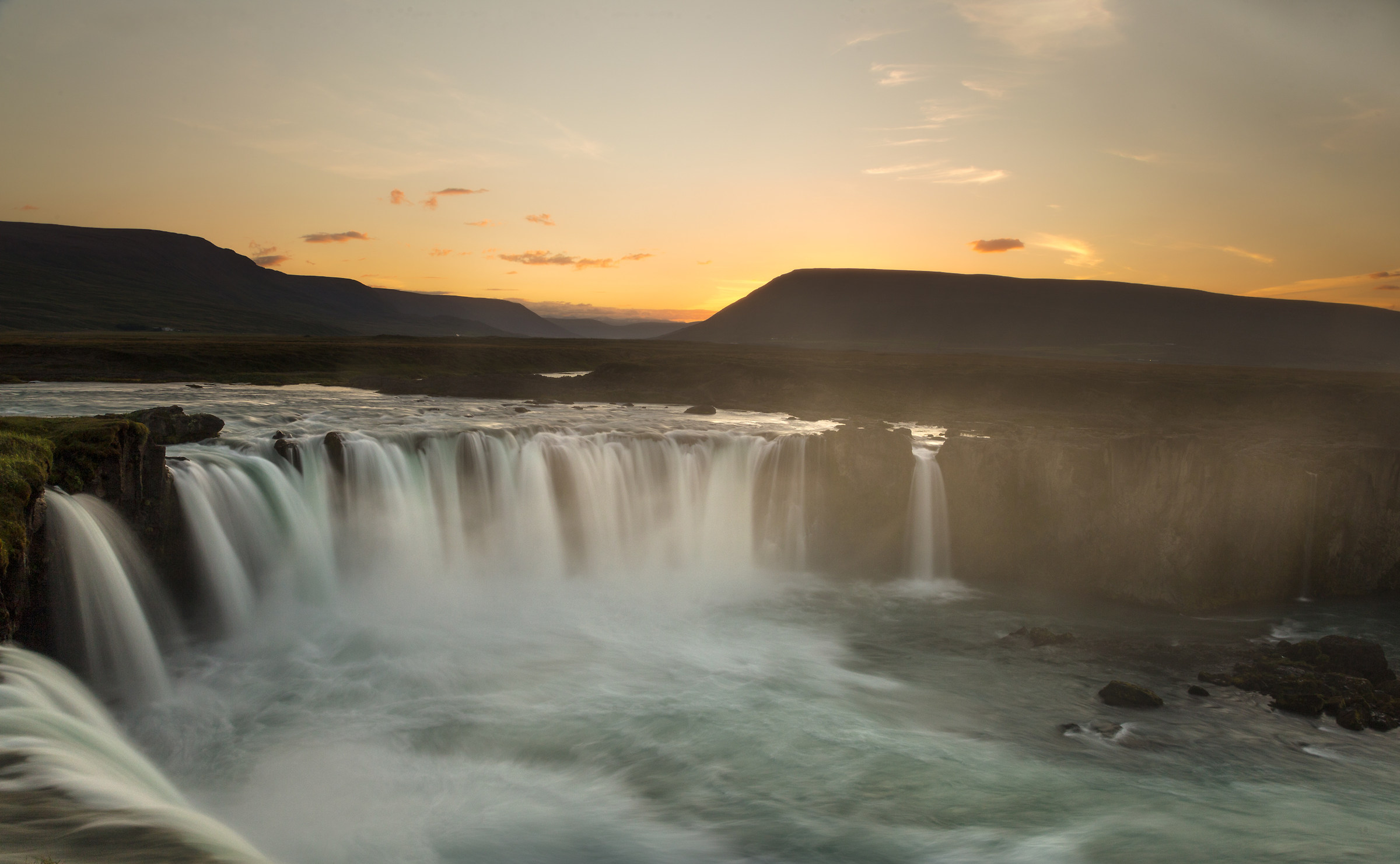 Tramonto a Godafoss