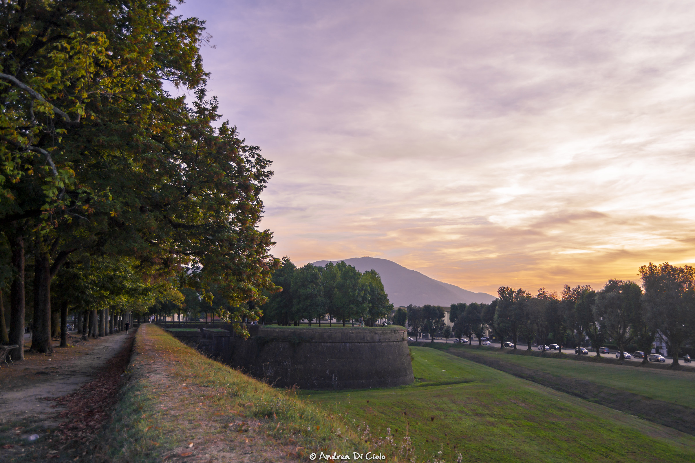 Tramonto sulle mura di Lucca