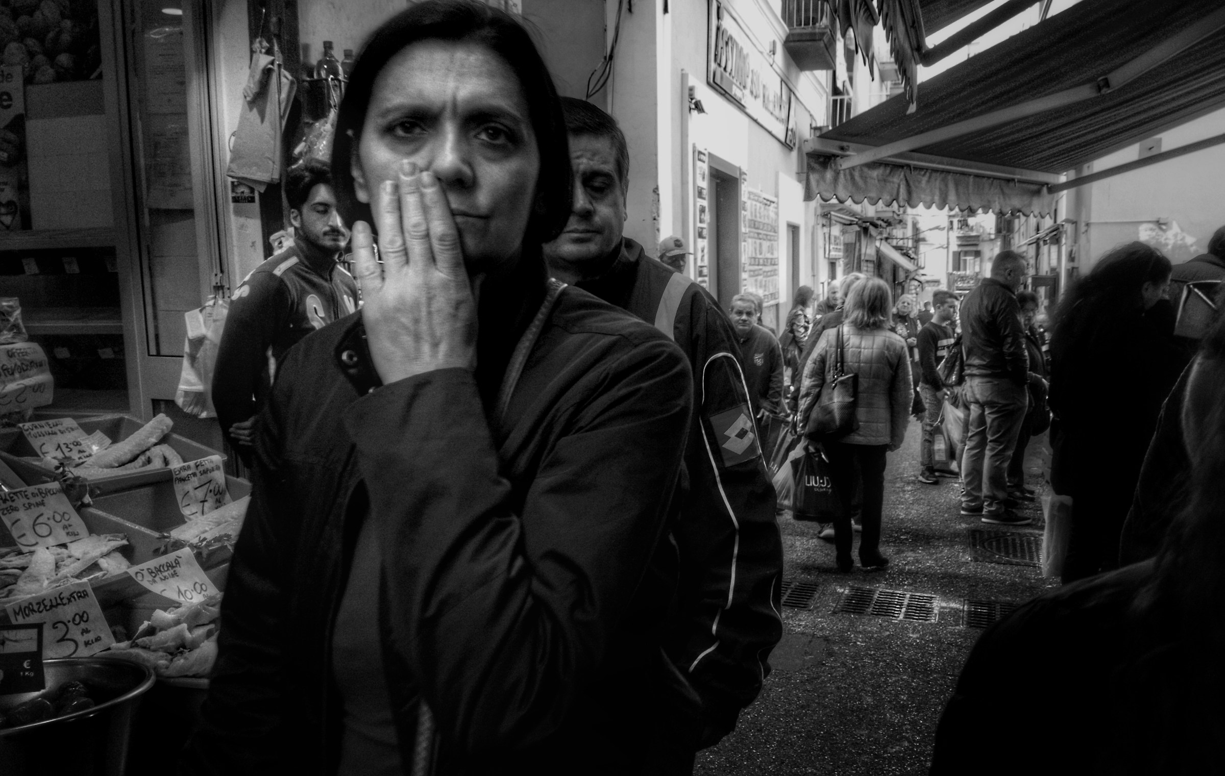 Piazzetta-Eye Contact