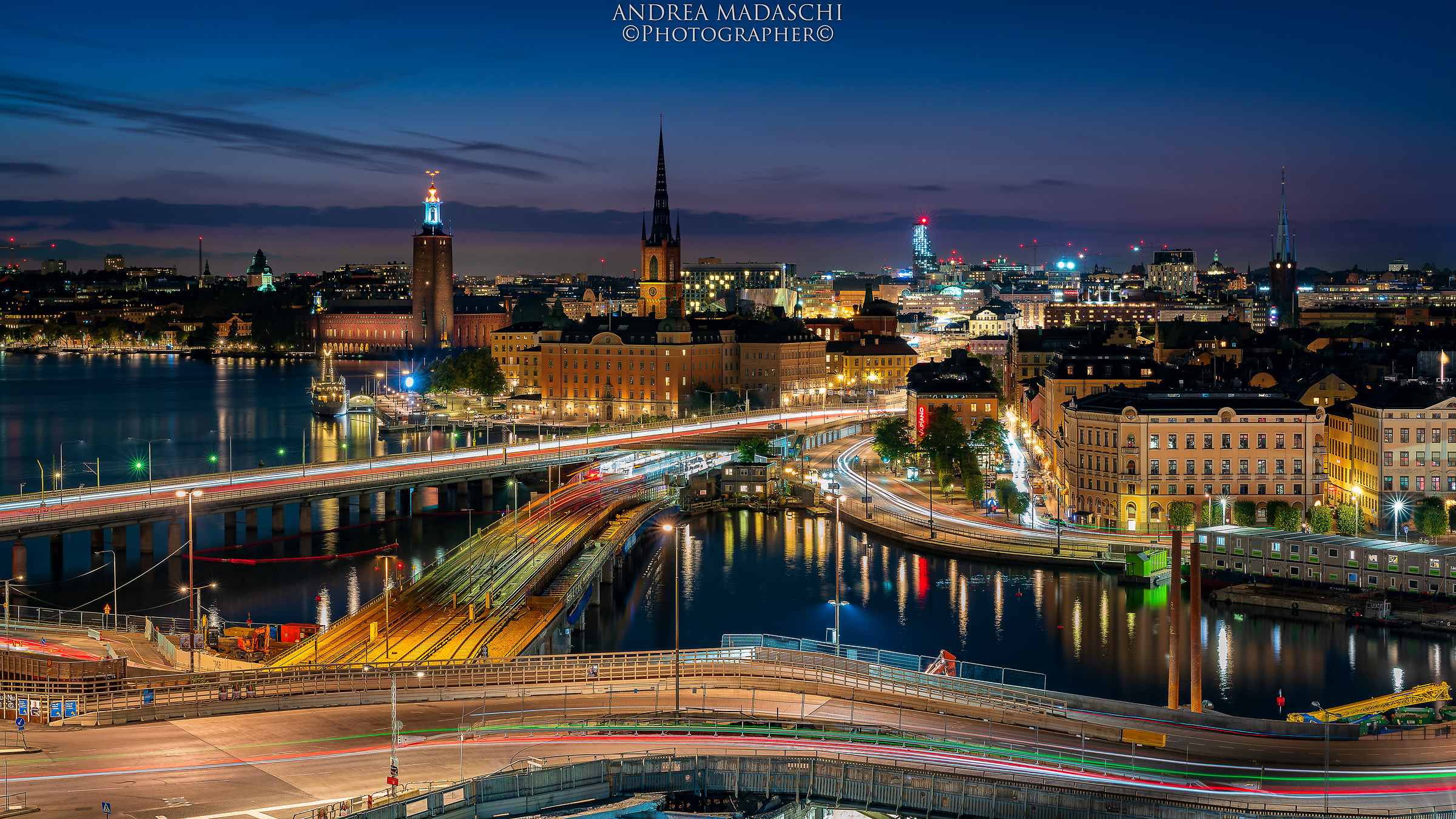 Giochi di luci nella notte