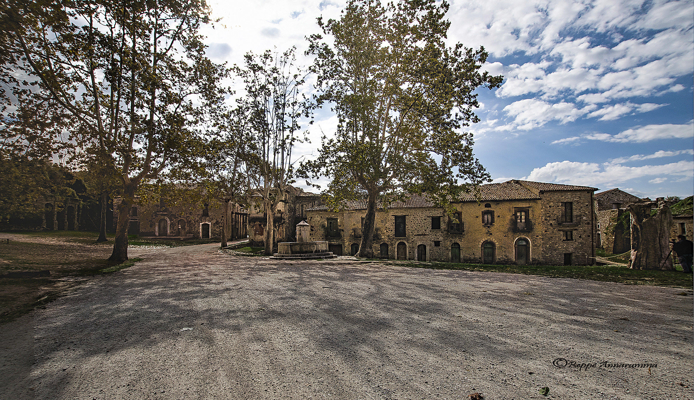 Roscigno (Sa) la Città fantasma