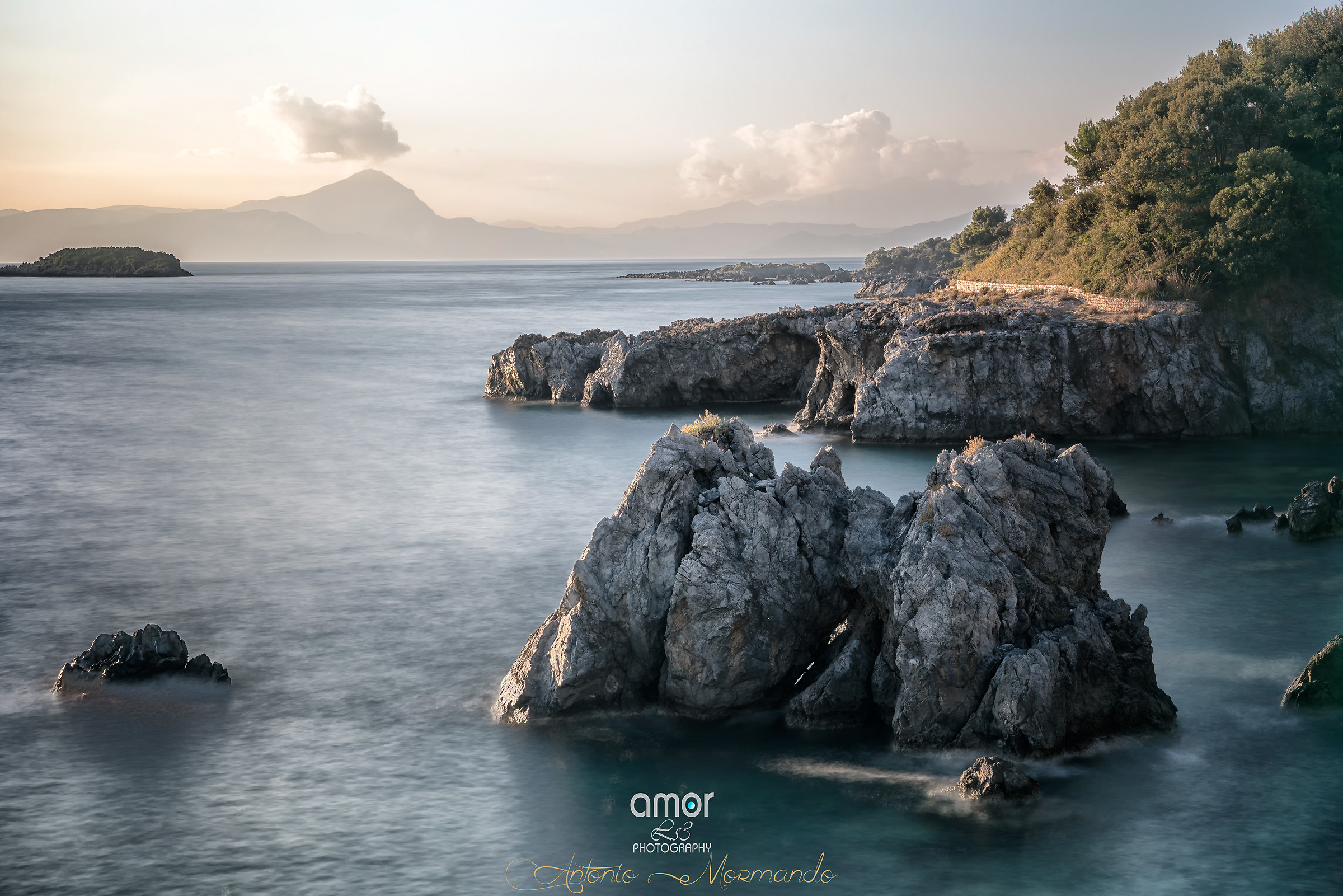 Uno sguardo al Cristo di Maratea