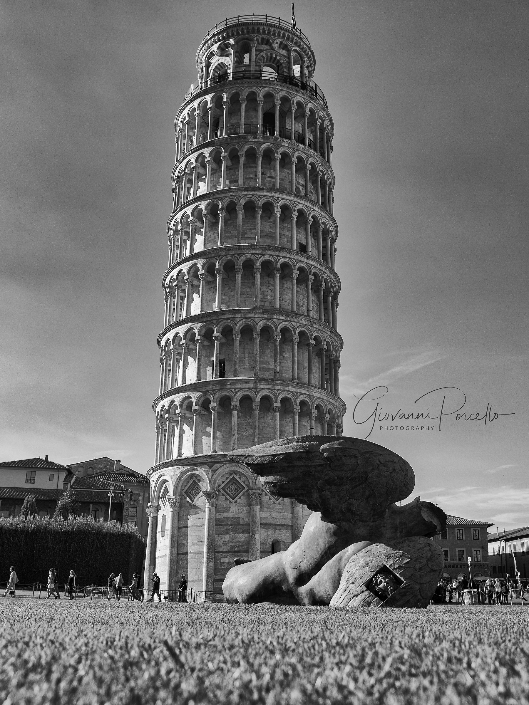 His Majesty the Leaning Tower