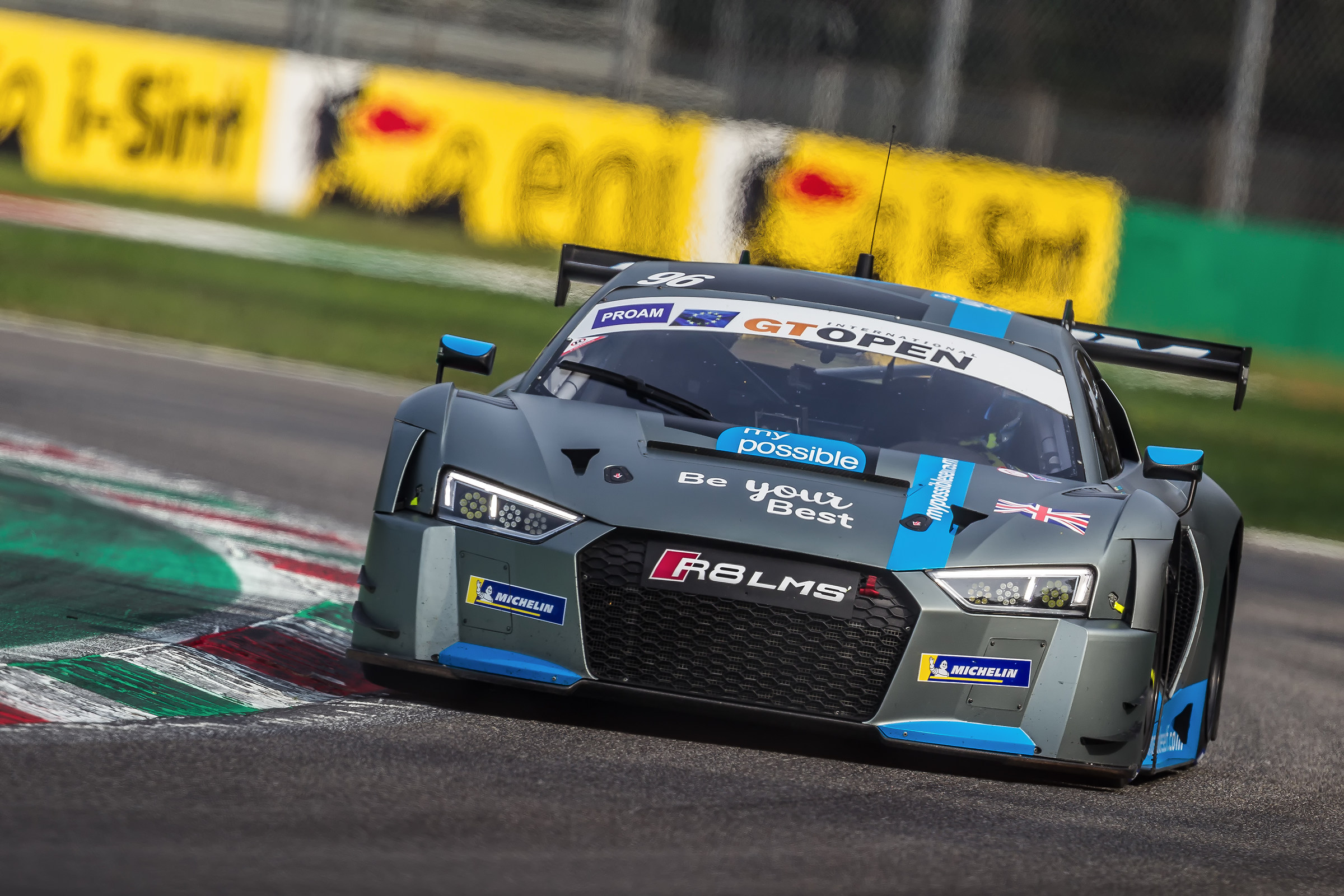 Audi R8 LMS