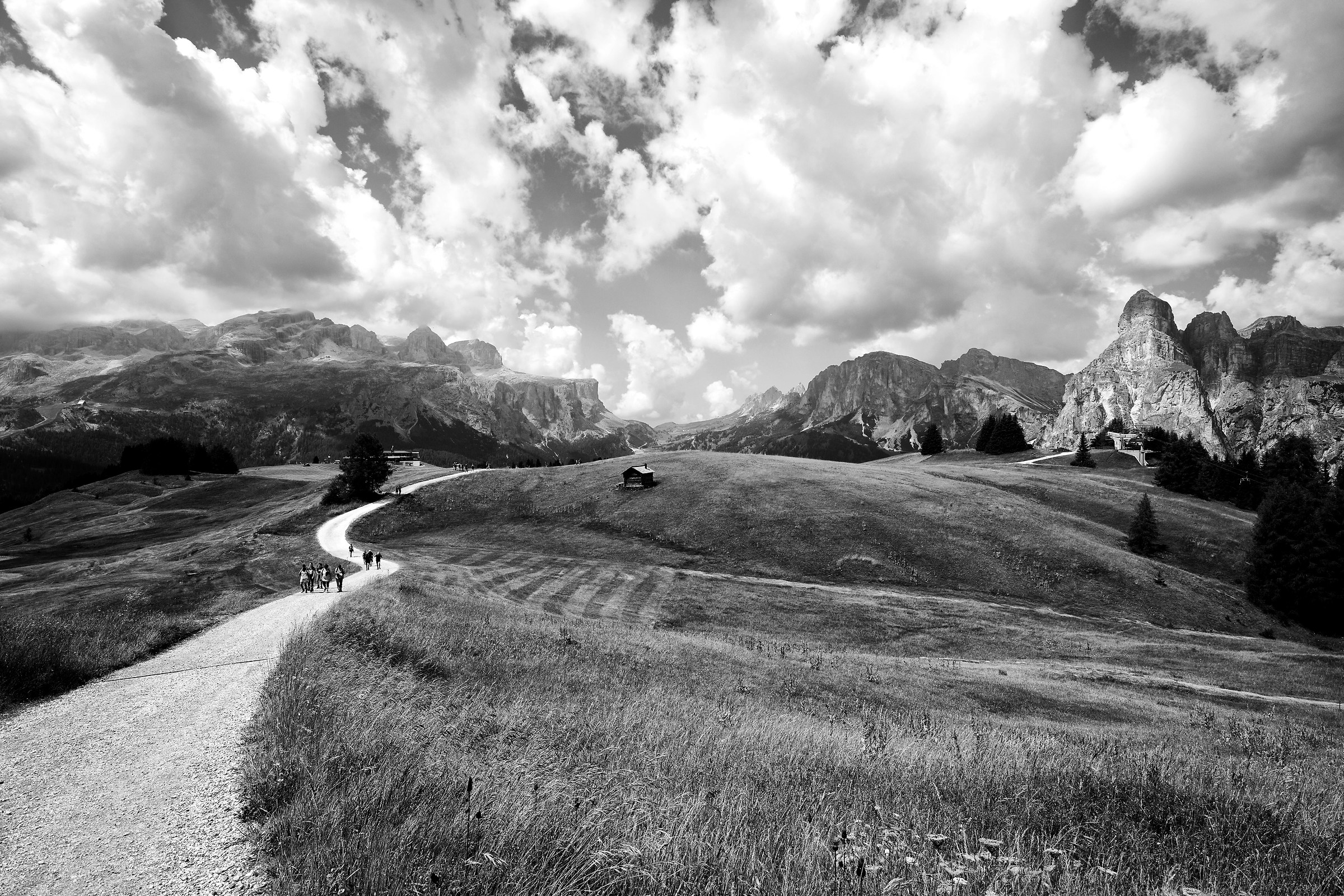 From Piz la Ila to Corvara in Badia