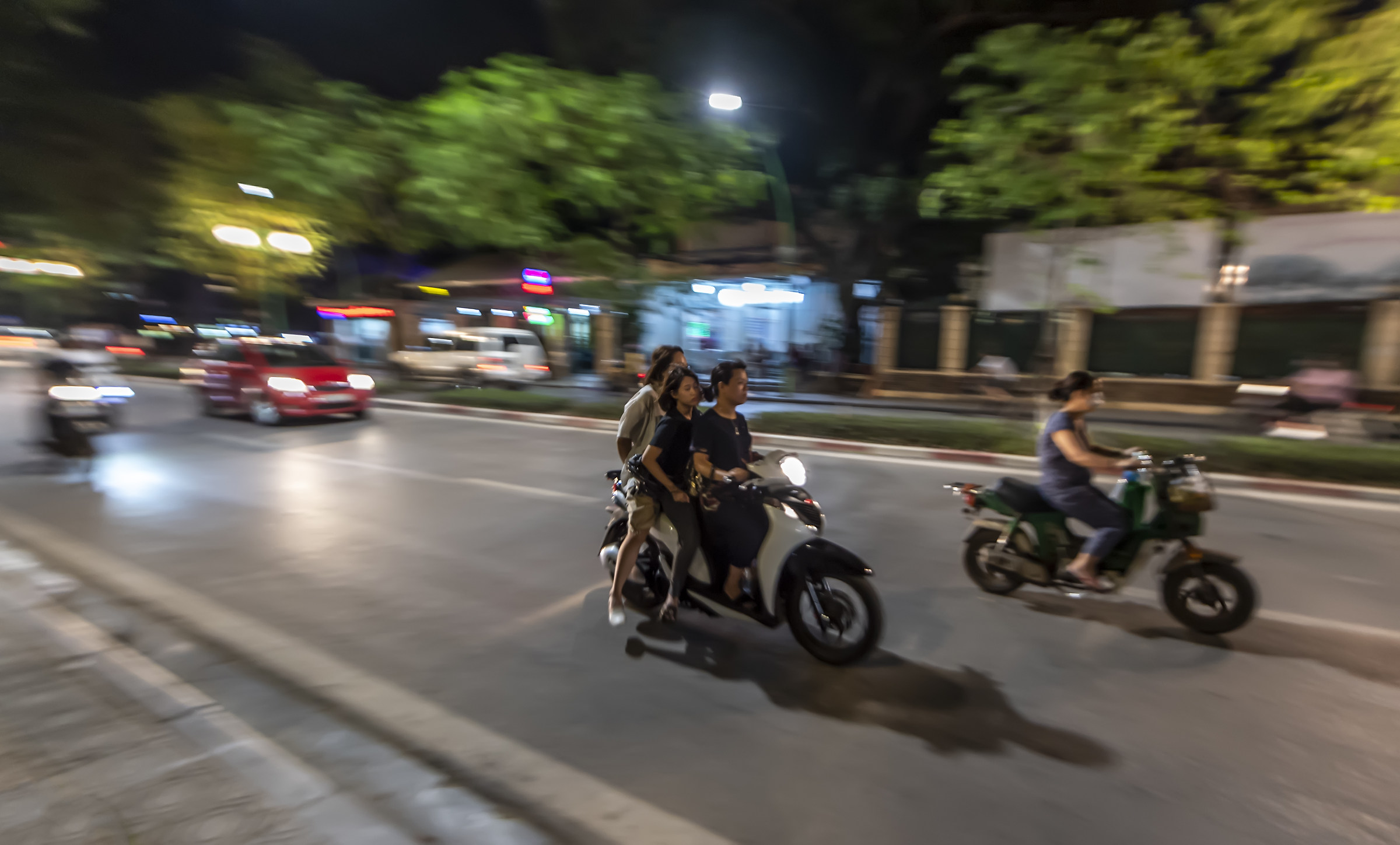 Hanoi - La Citta' dei Motorini