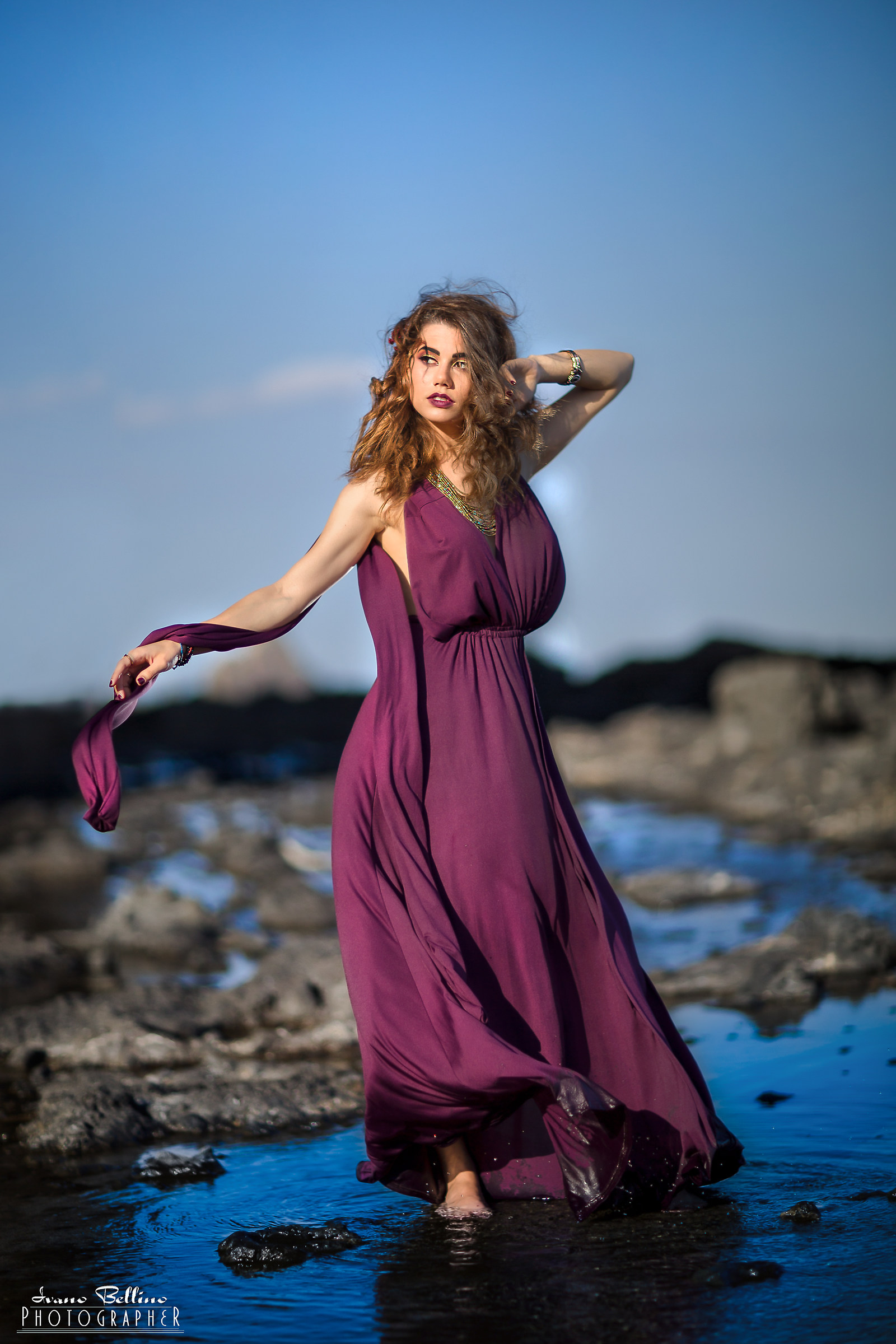 Maria Grazia and the Sea