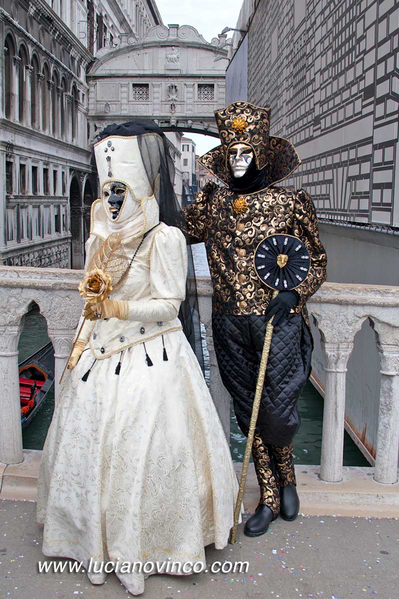 Maschere a Venezia_Ponte dei Sospiri