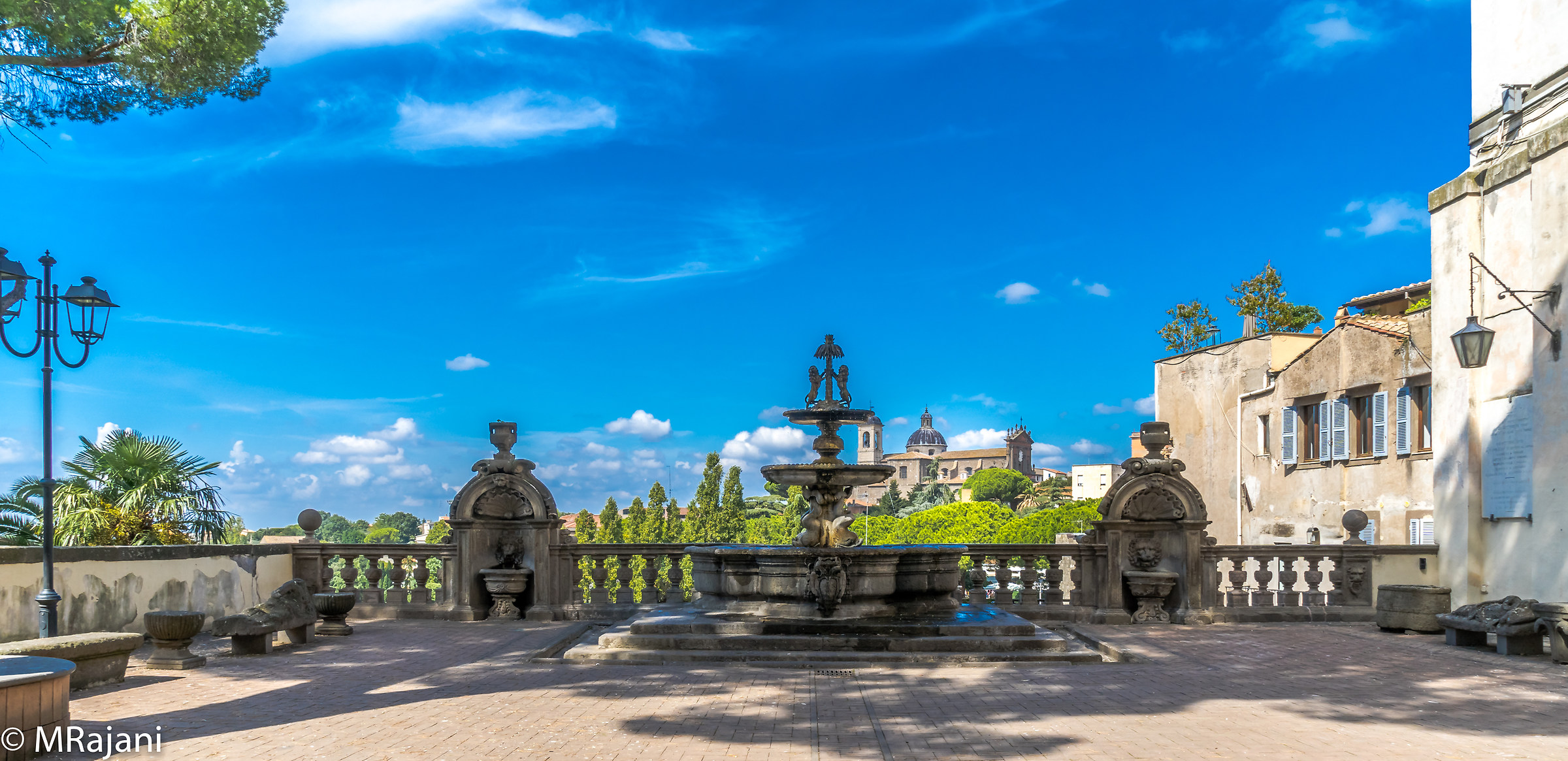 Viterbo: Piazzale with View