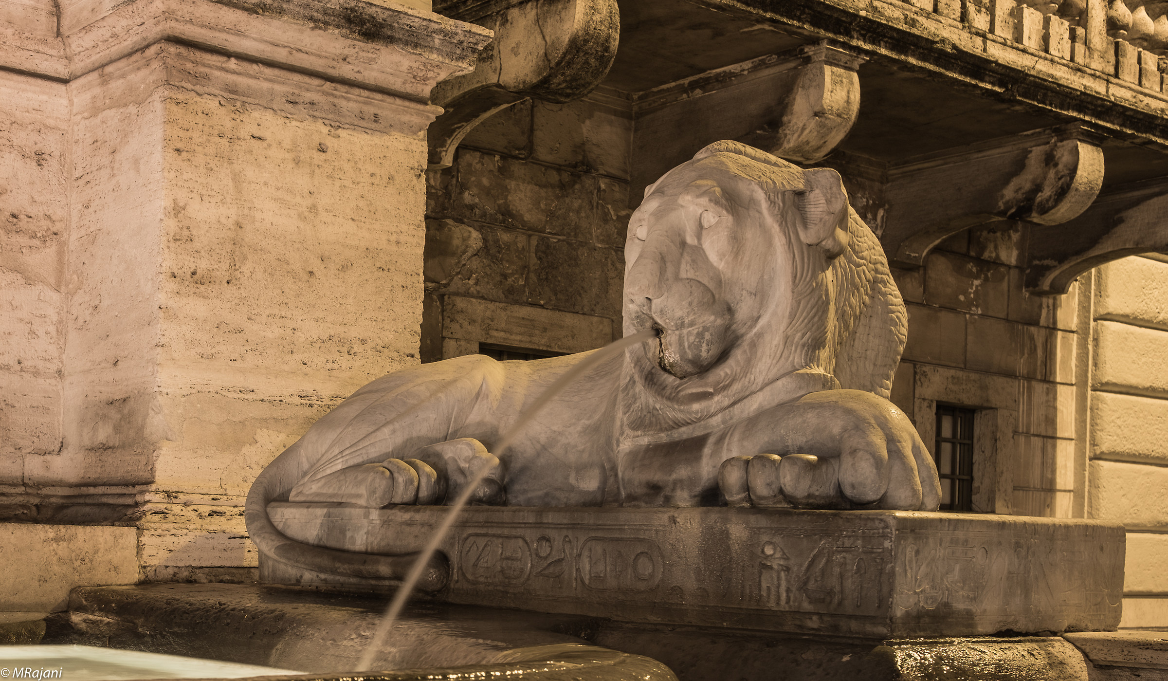 Roma: largo di Santa Susanna