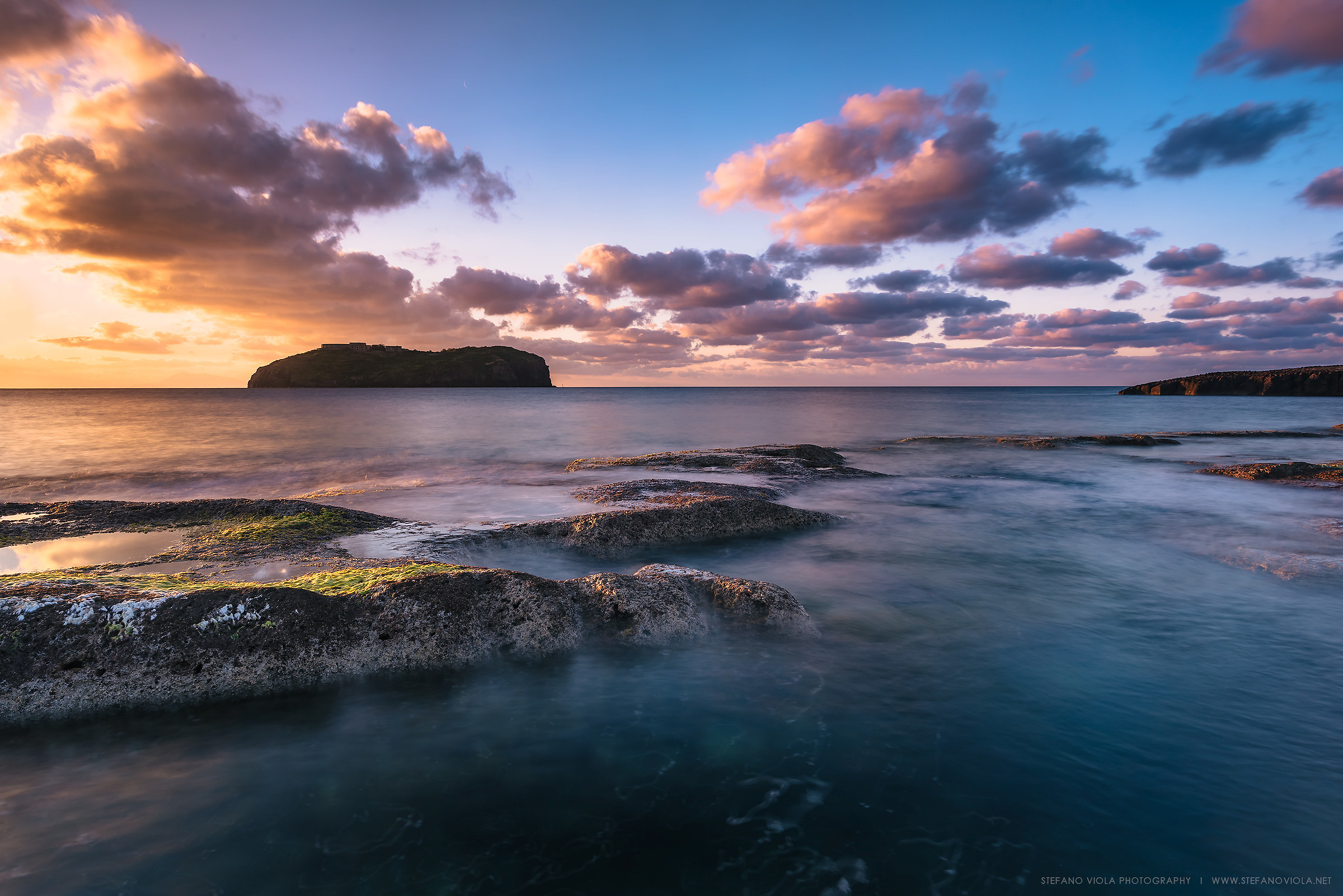 L'isola di Santo Stefano all'alba