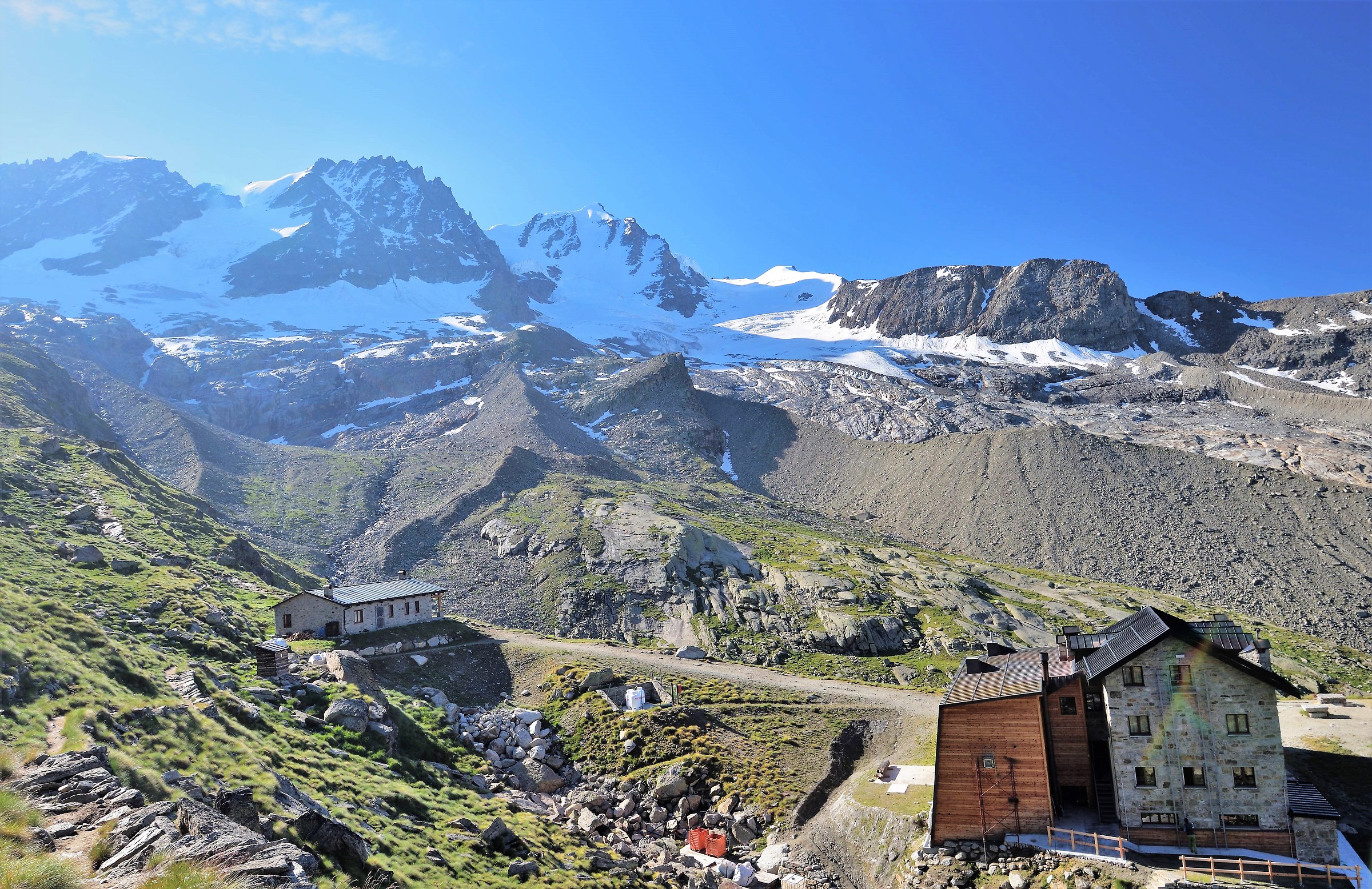 We are just above the hut and you climb up the path
