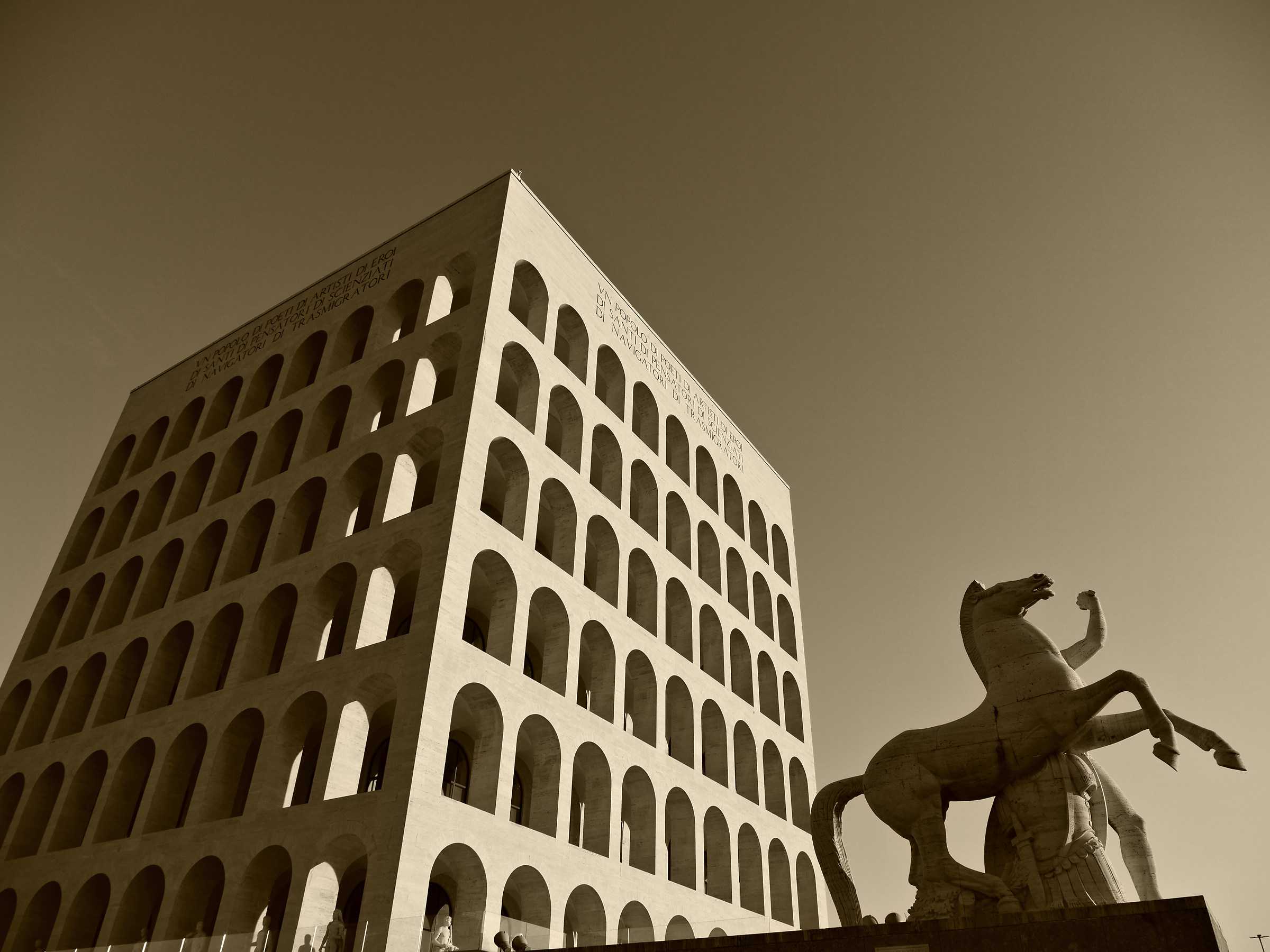Palazzo della Civiltà Italiana 2