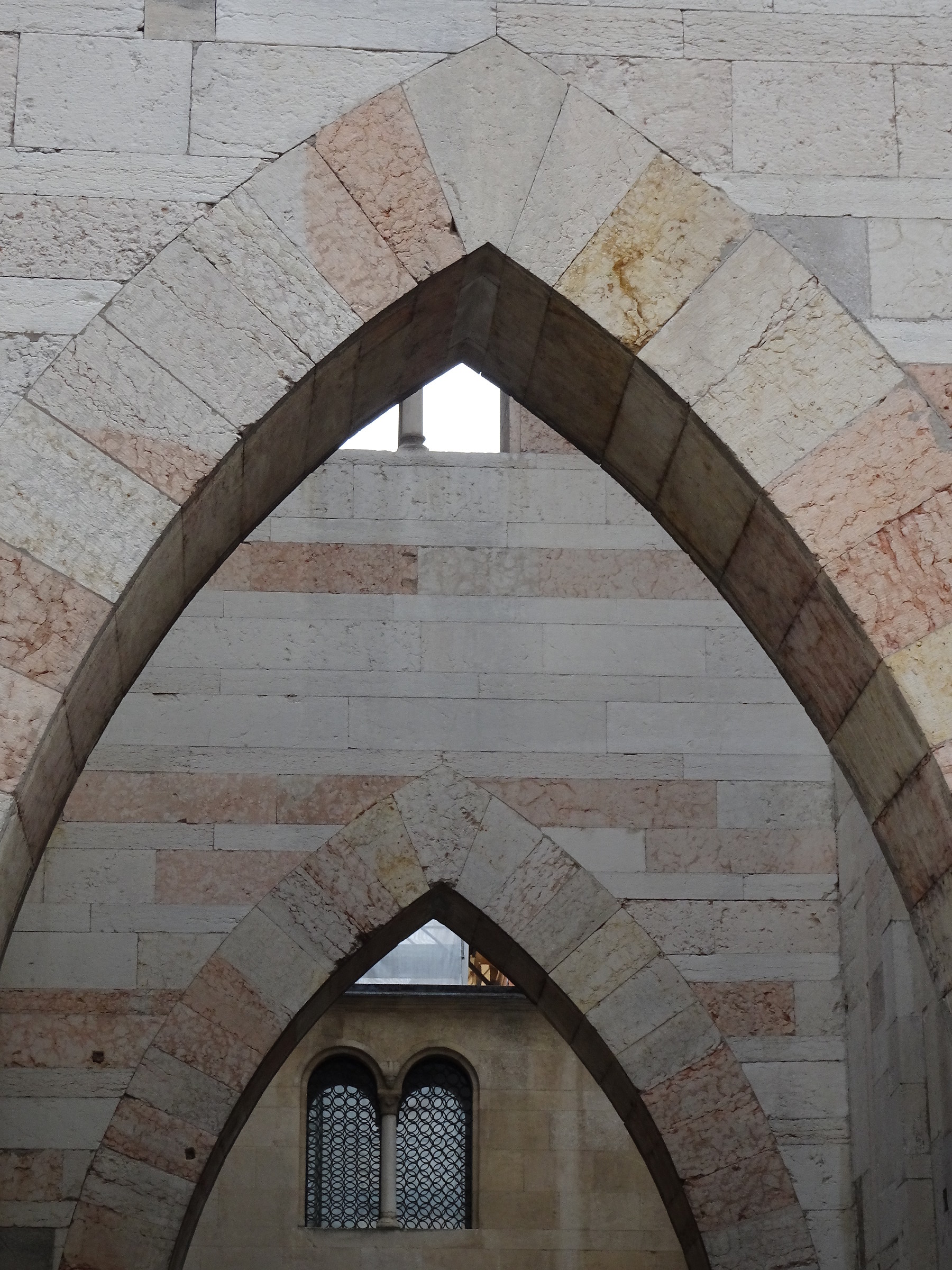 Corrispondenze di archi e bifore - Duomo di Modena