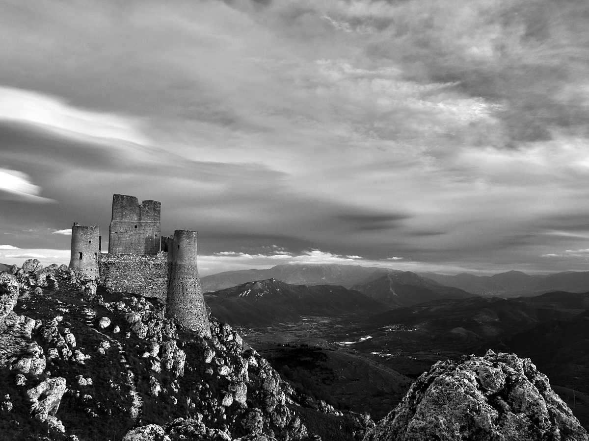 Rocca Calascio -bw-