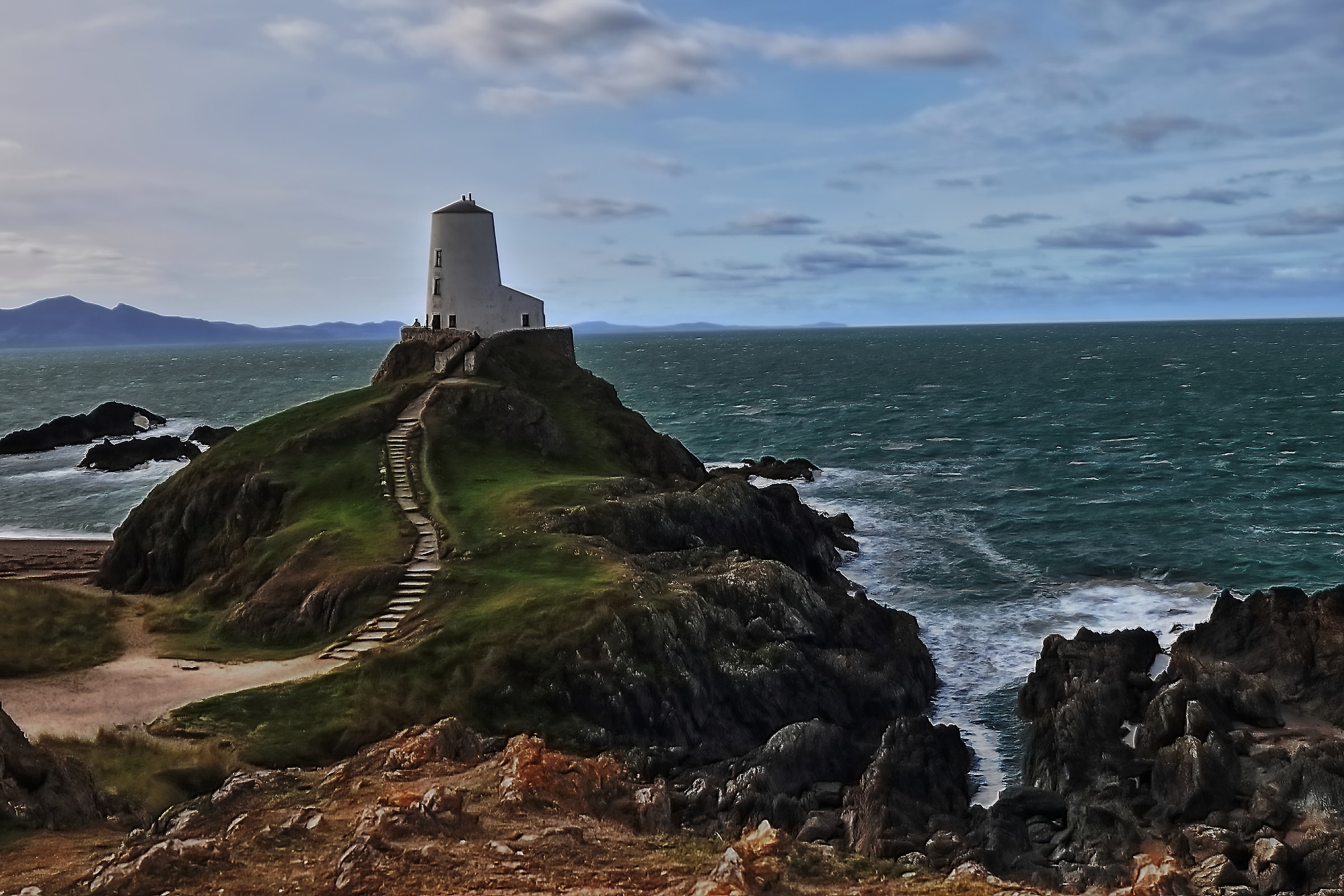 Llanddwyn Lighthouse