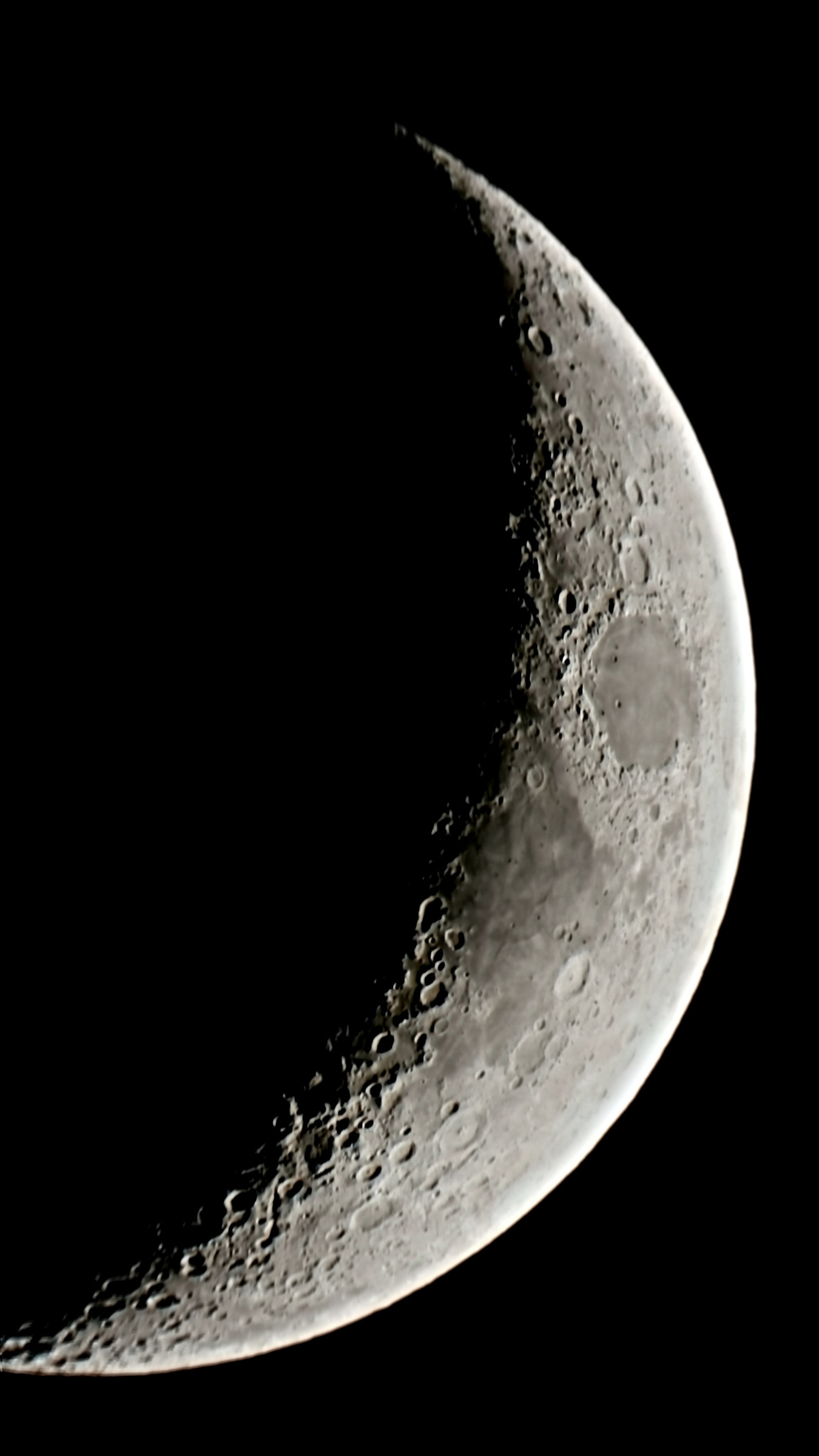 Un altro quarto di luna