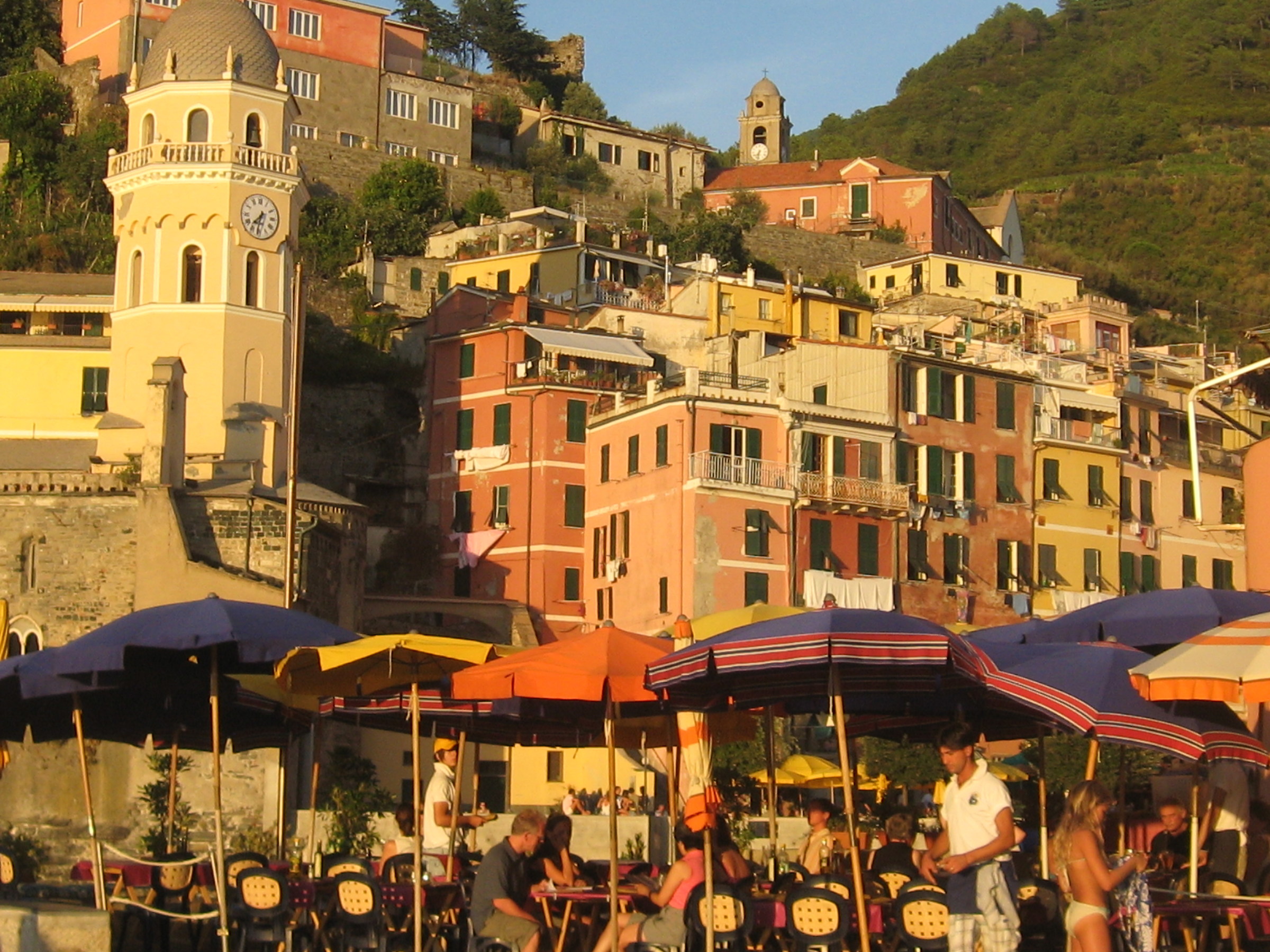 Vernazza at sunset... Change color!