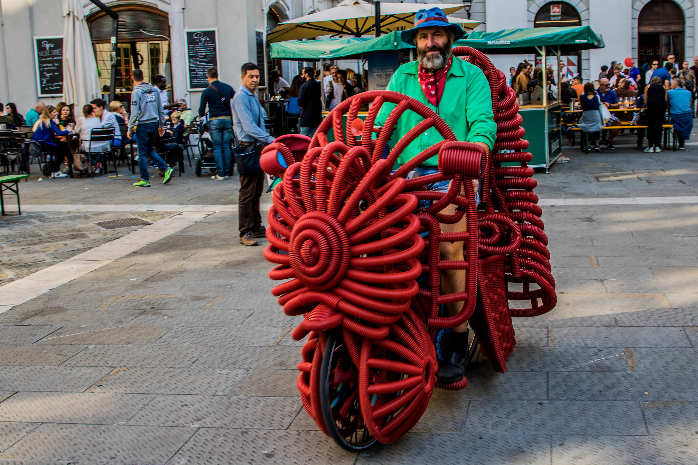 Ma dove vai bellezza in bicicletta...