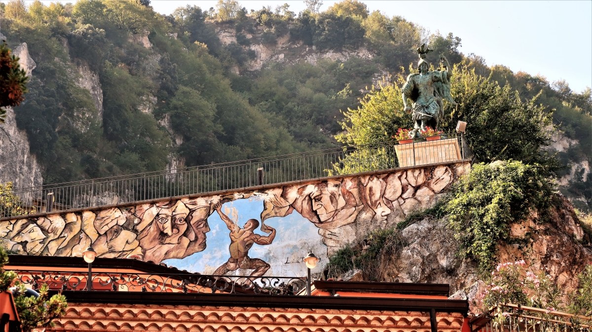 Murales in Sant'Angelo le Fratte